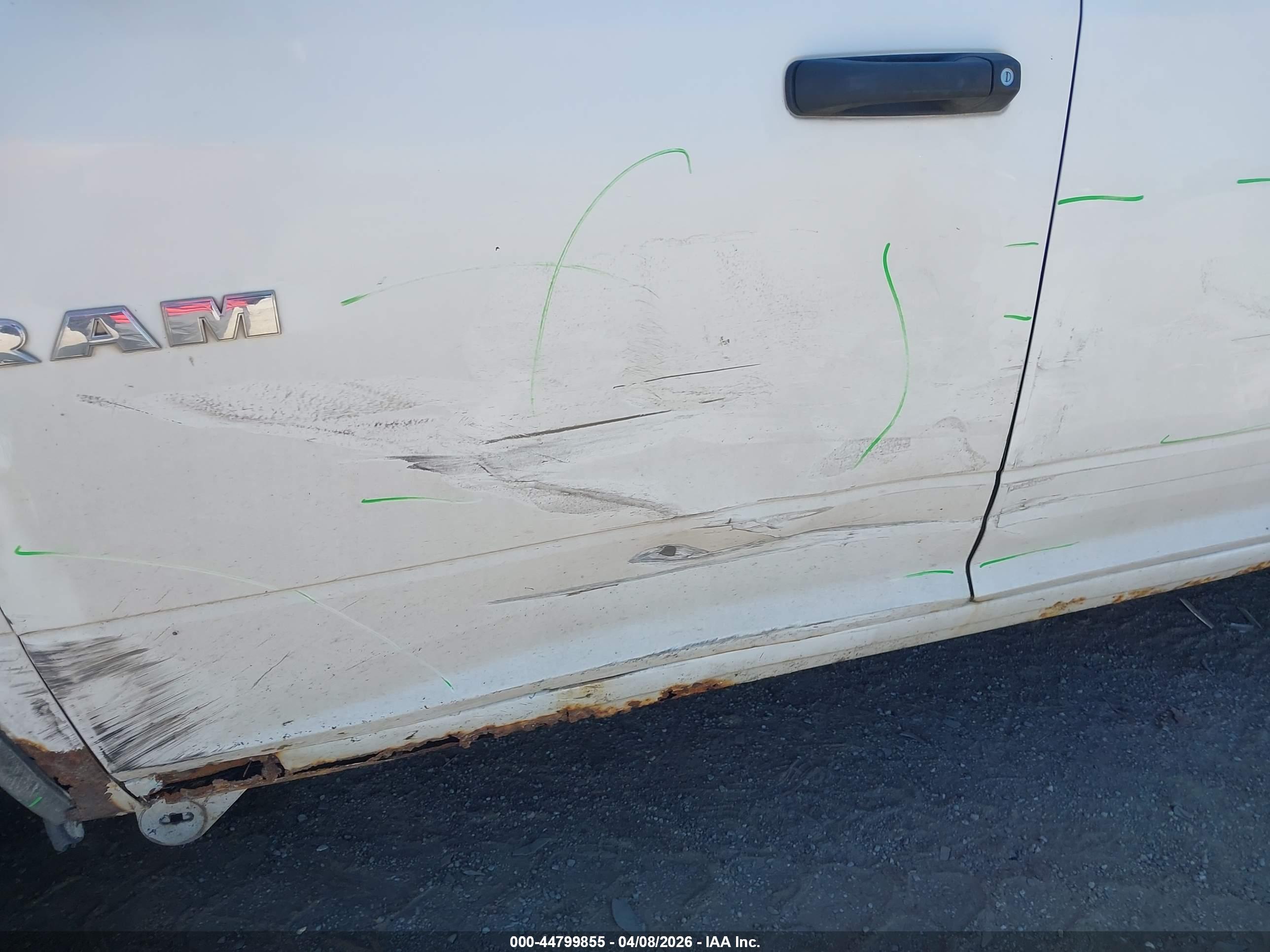 DODGE RAM image 6
