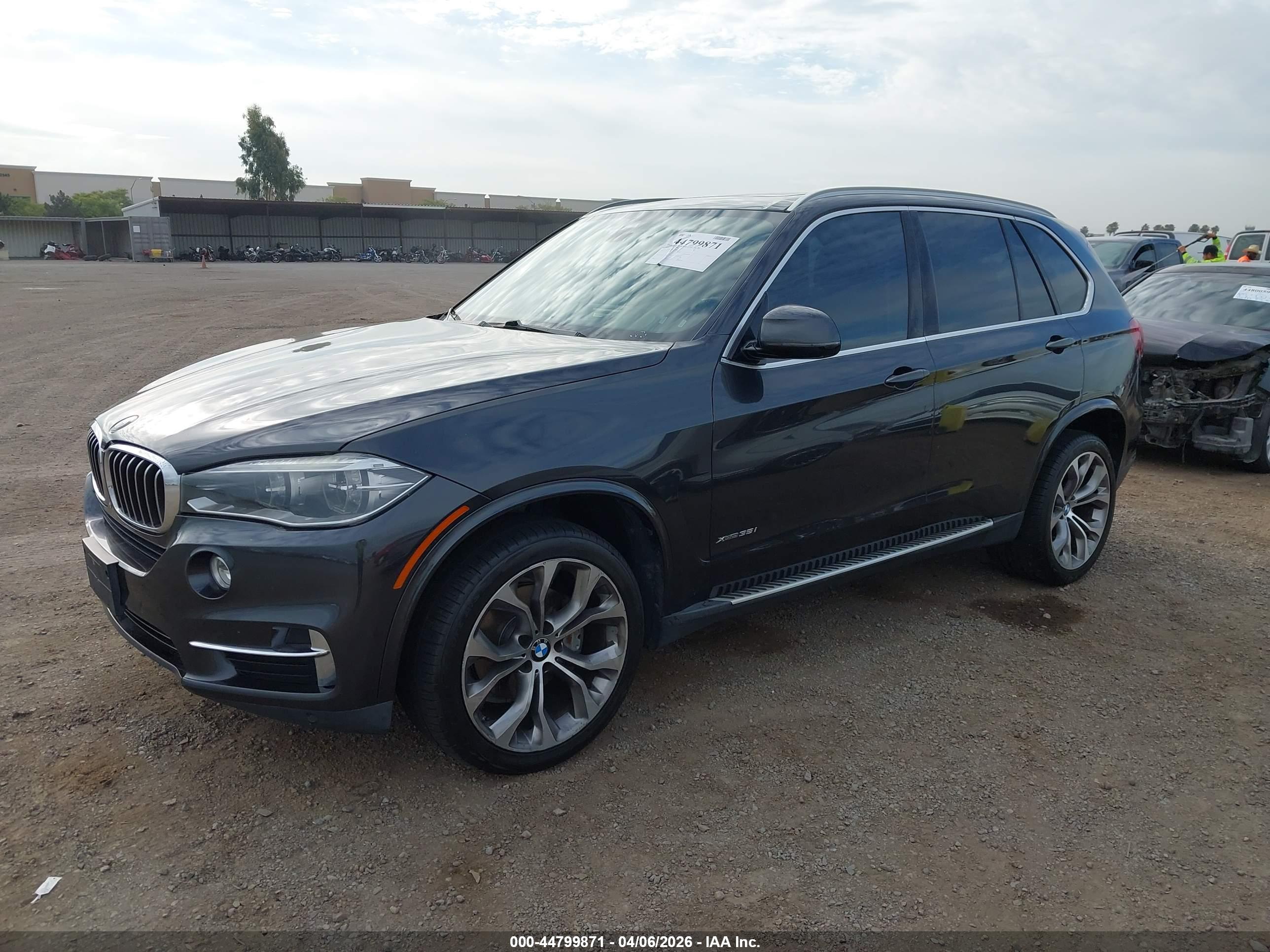BMW X5 image 2
