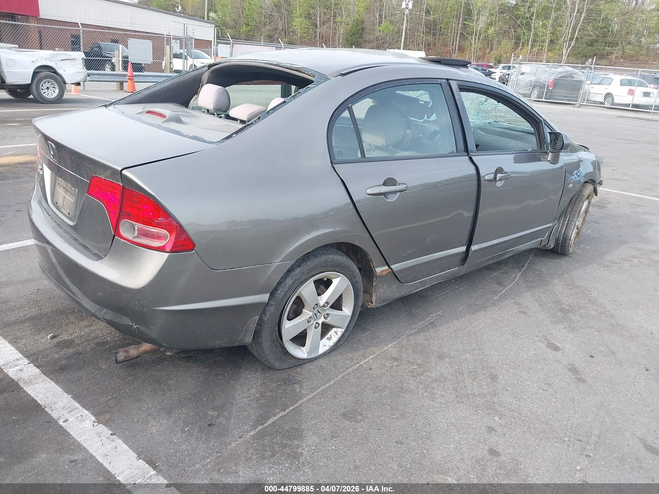 HONDA CIVIC image 4