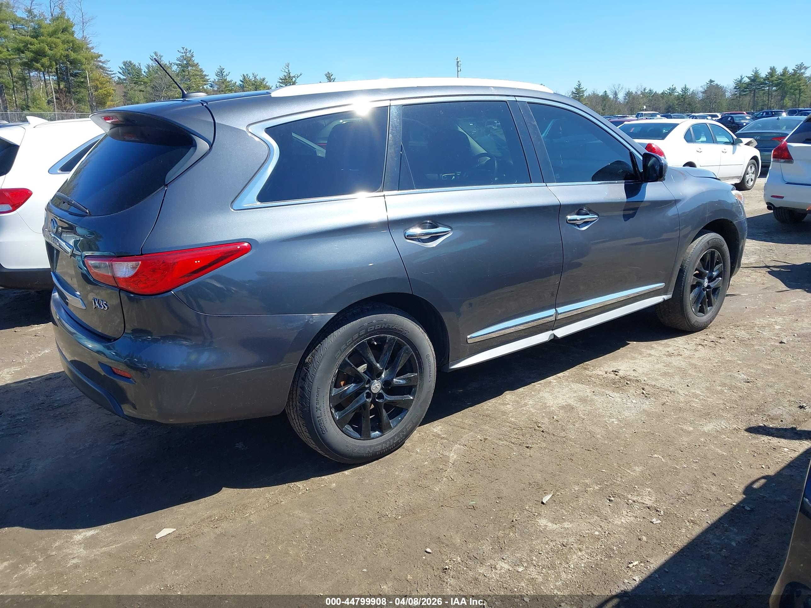 INFINITI JX35 image 4