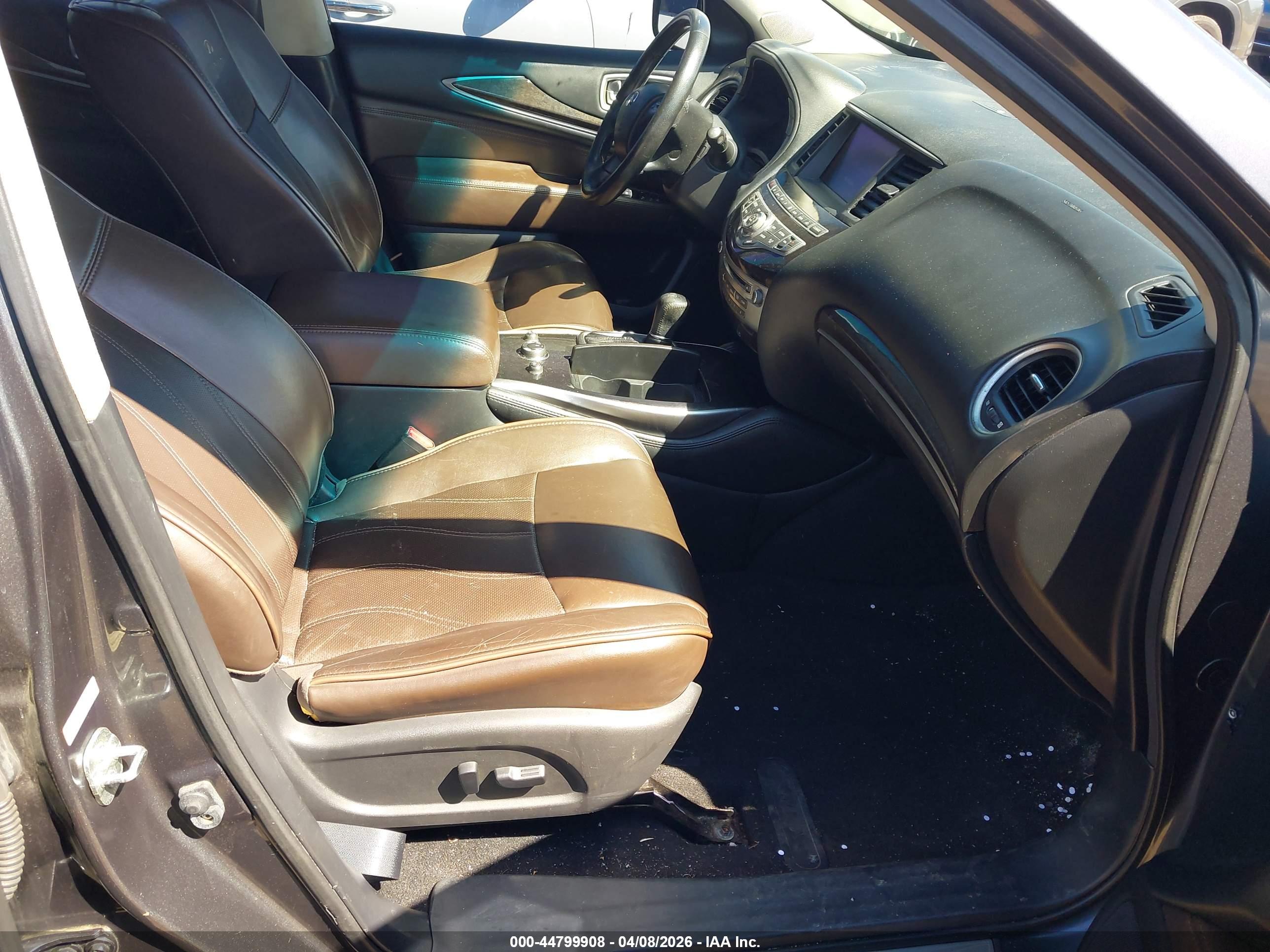 INFINITI JX35 image 5