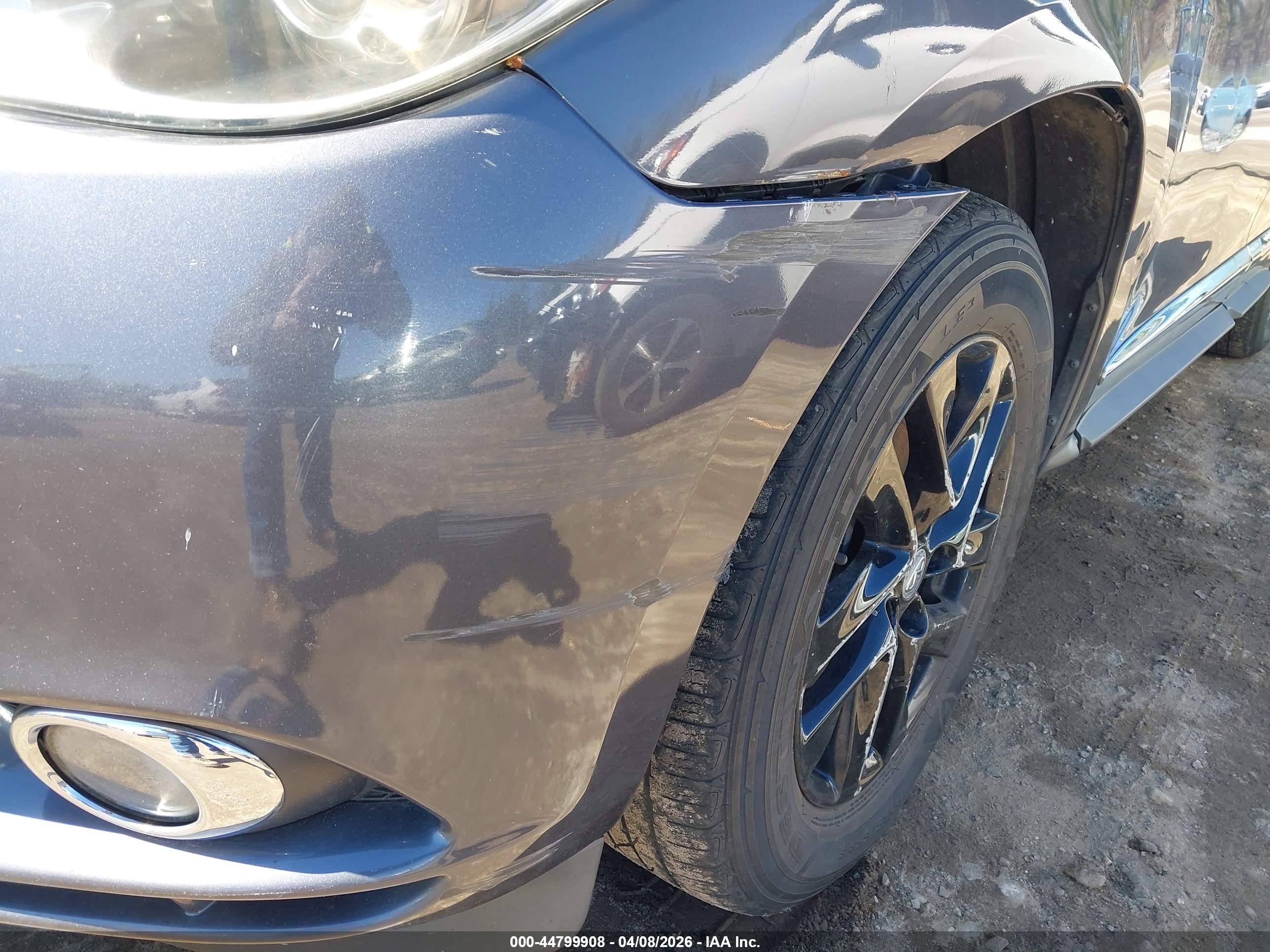 INFINITI JX35 image 6