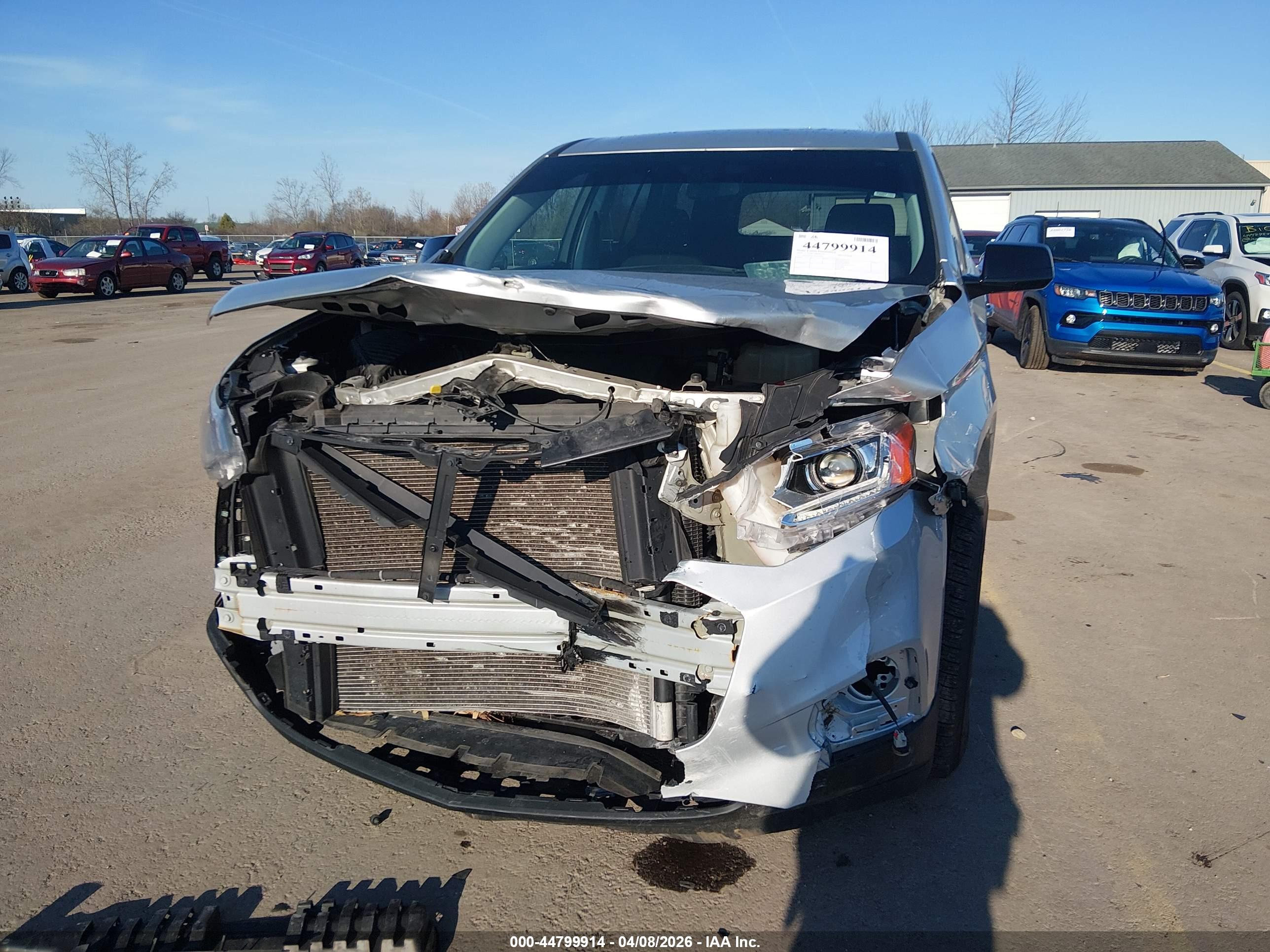 CHEVROLET TRAVERSE image 6