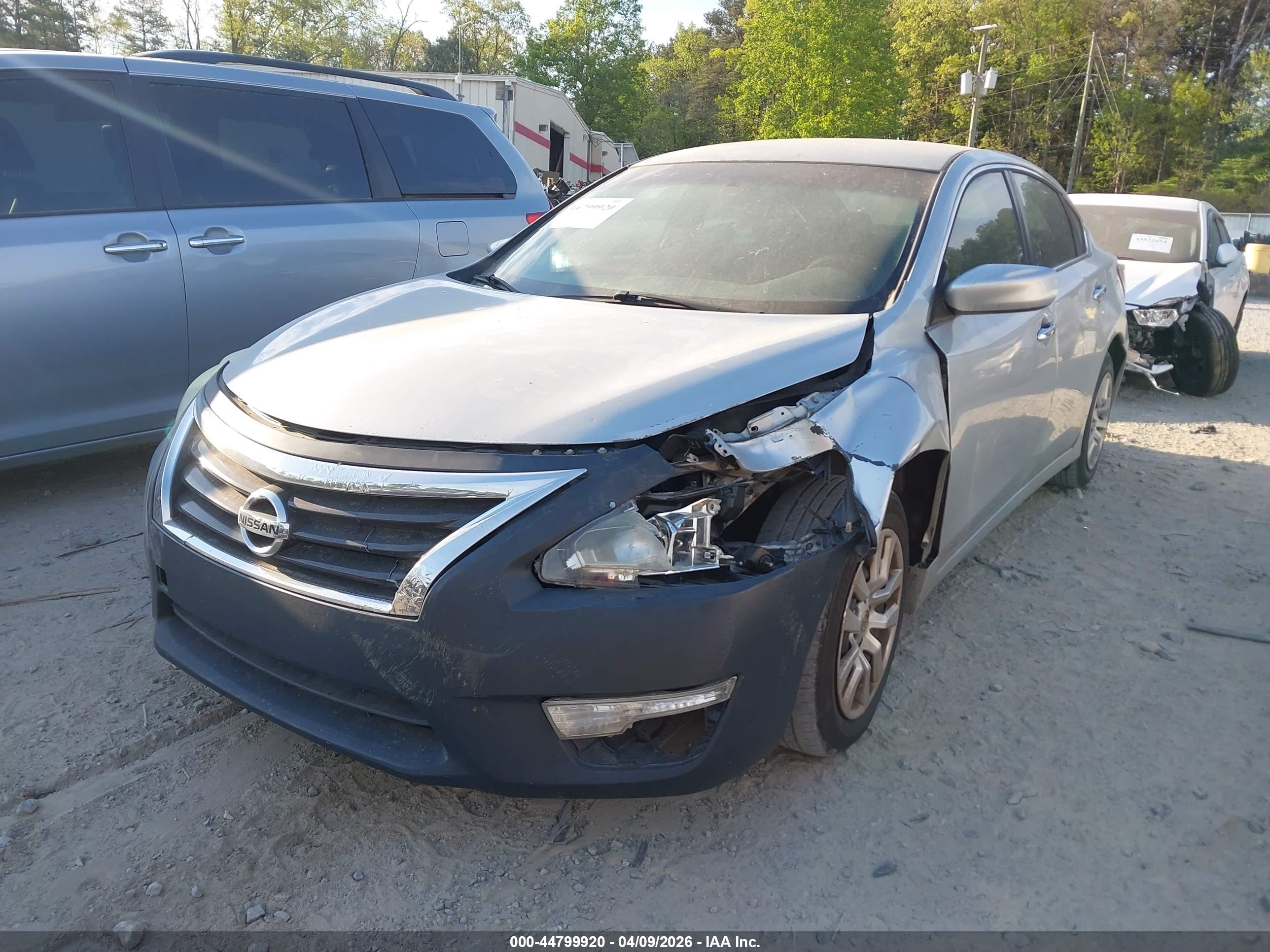 NISSAN ALTIMA image 2