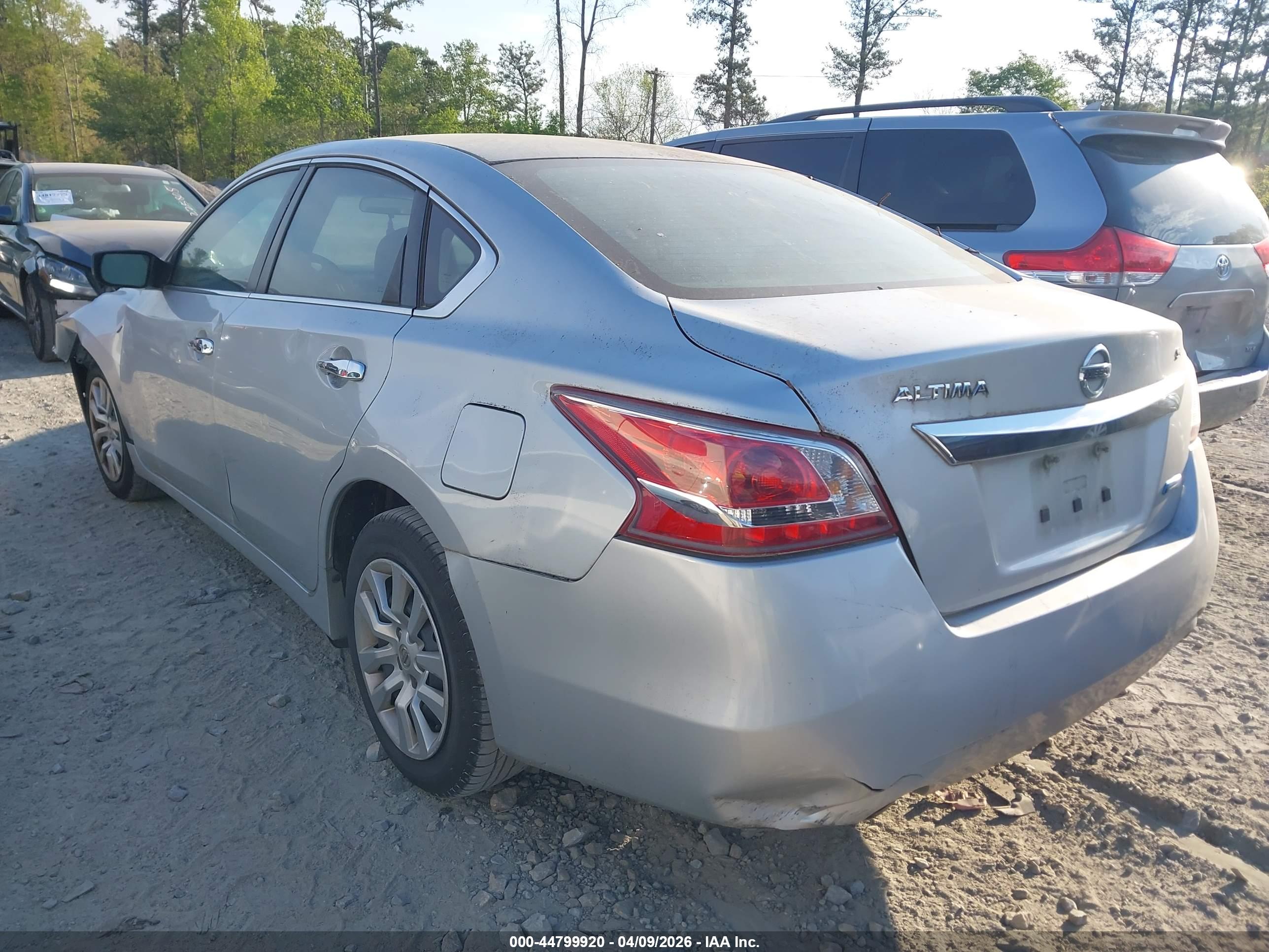 NISSAN ALTIMA image 3