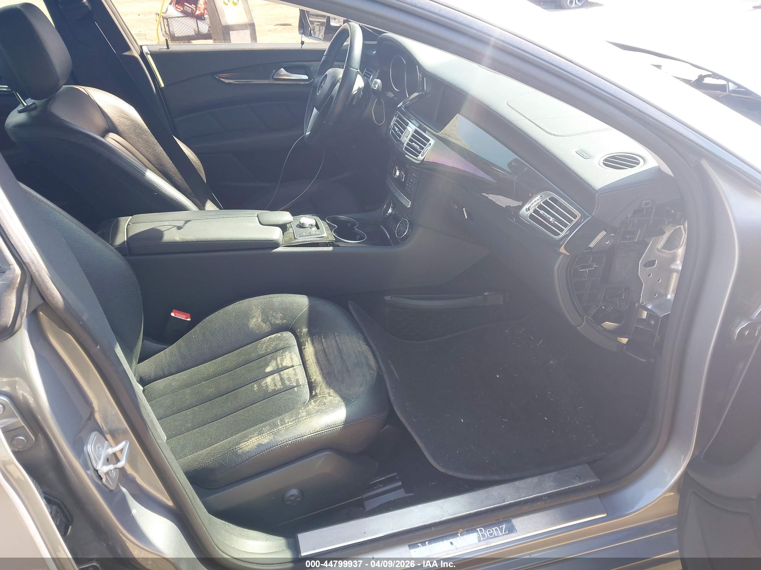 MERCEDES-BENZ CLS image 5