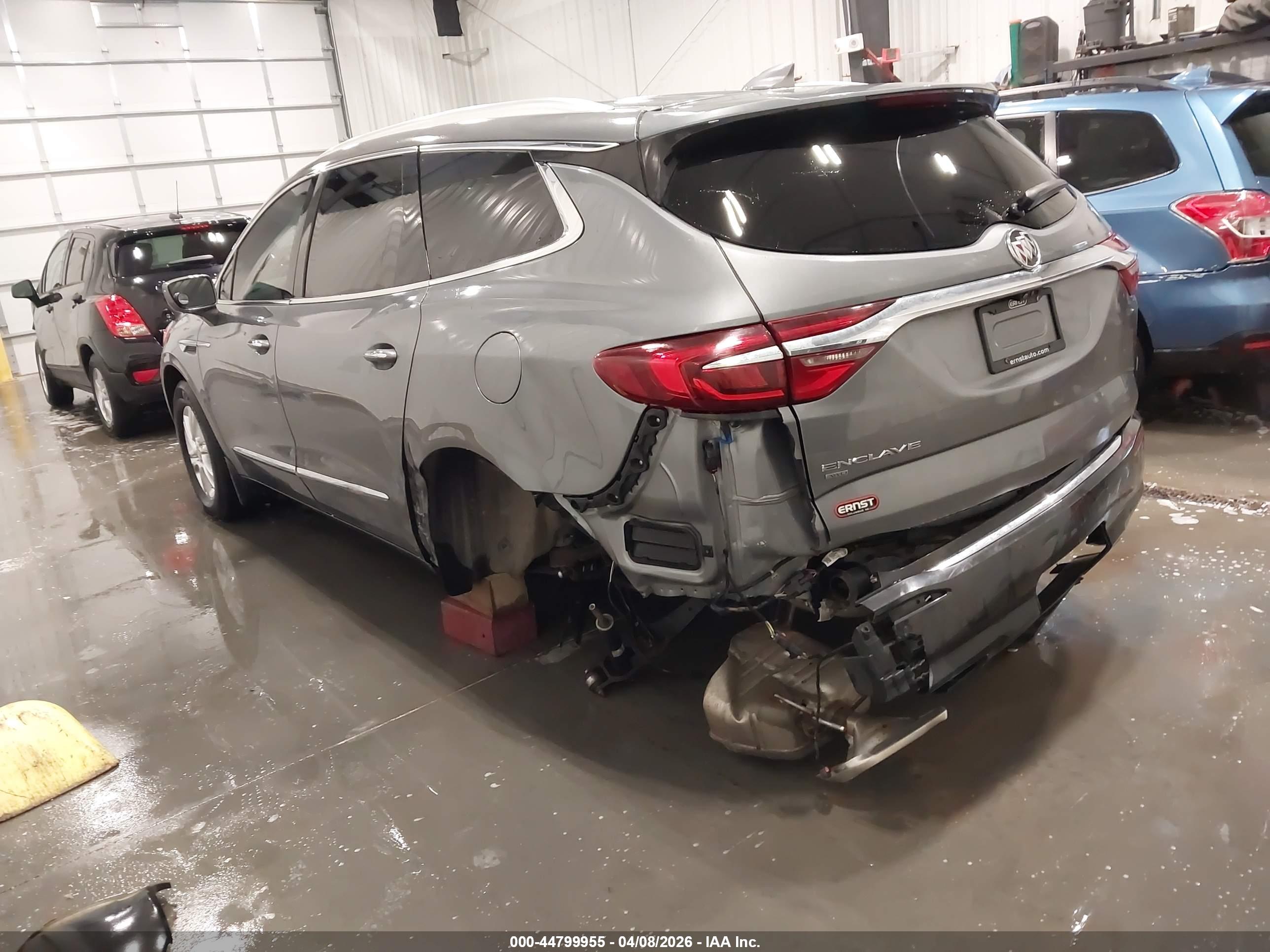 BUICK ENCLAVE image 3