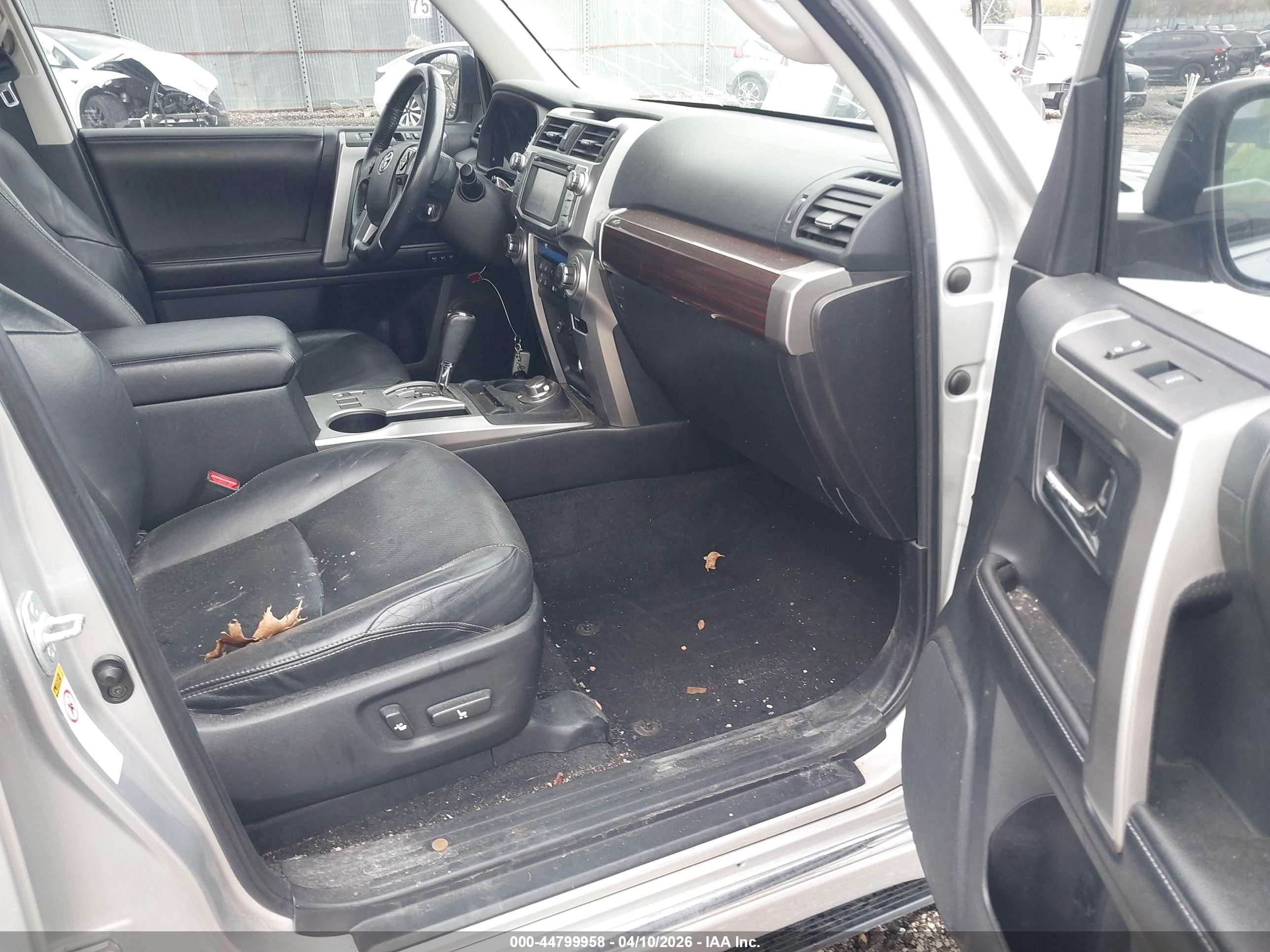 TOYOTA 4RUNNER image 5