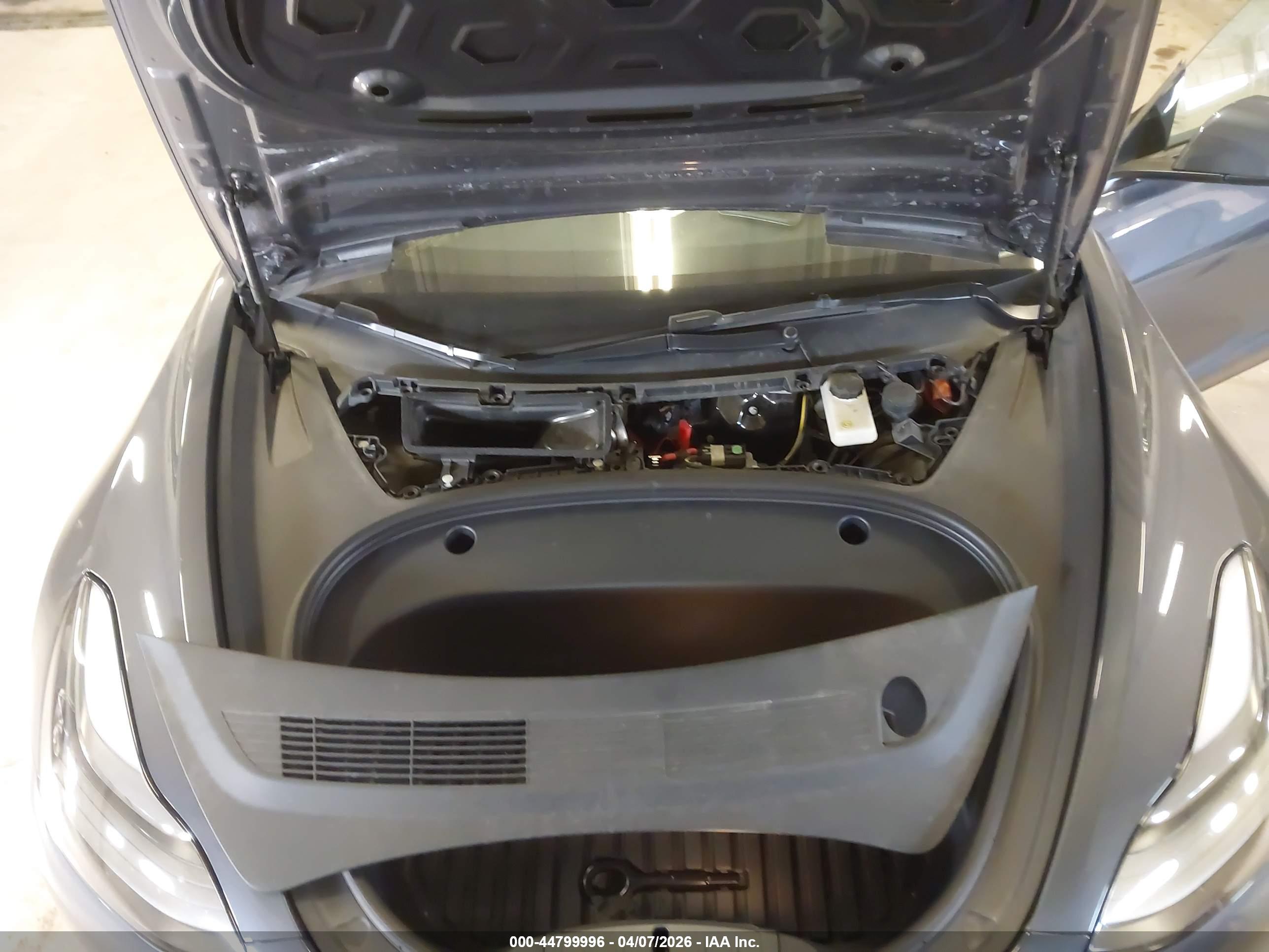 TESLA MODEL image 10
