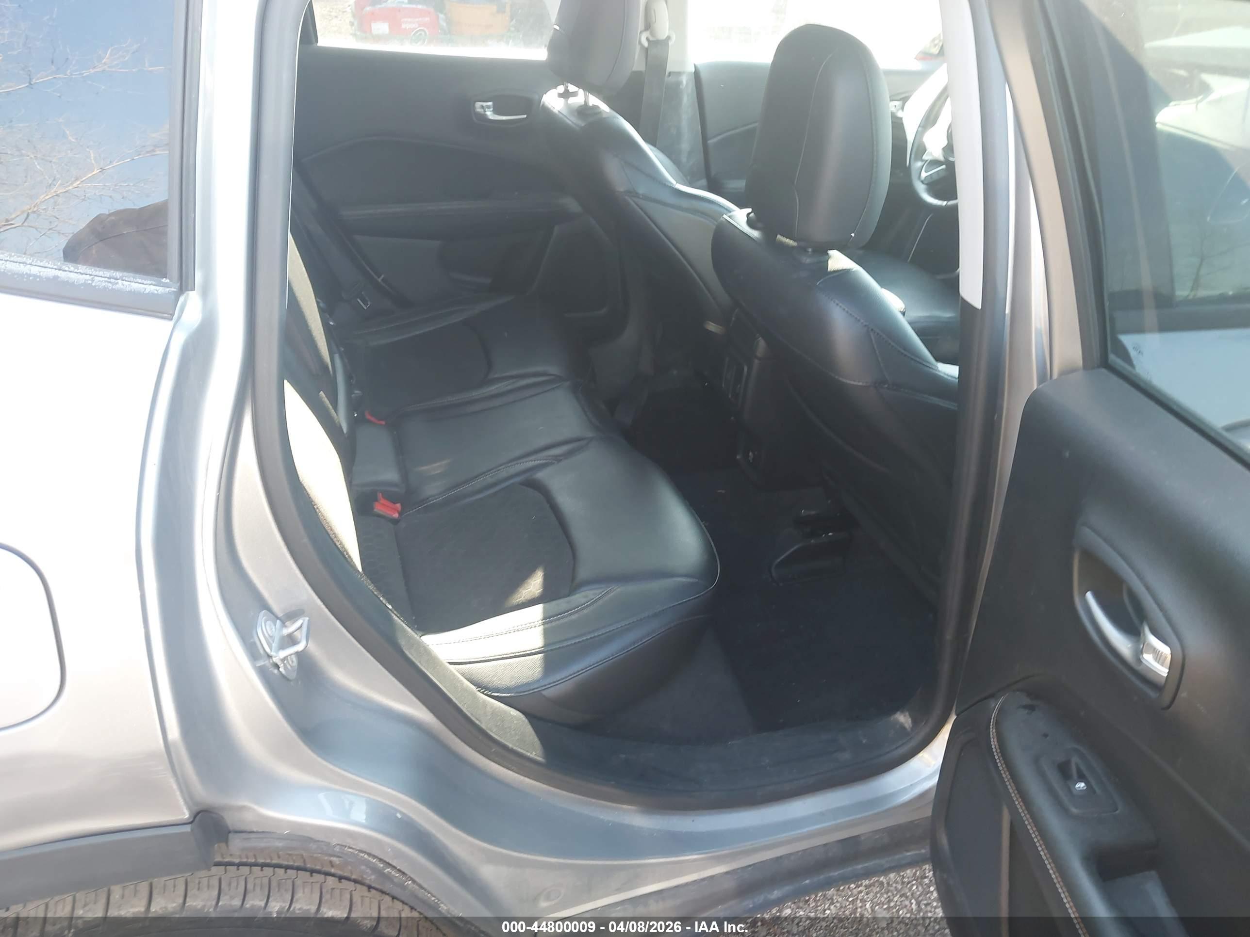 JEEP COMPASS image 8
