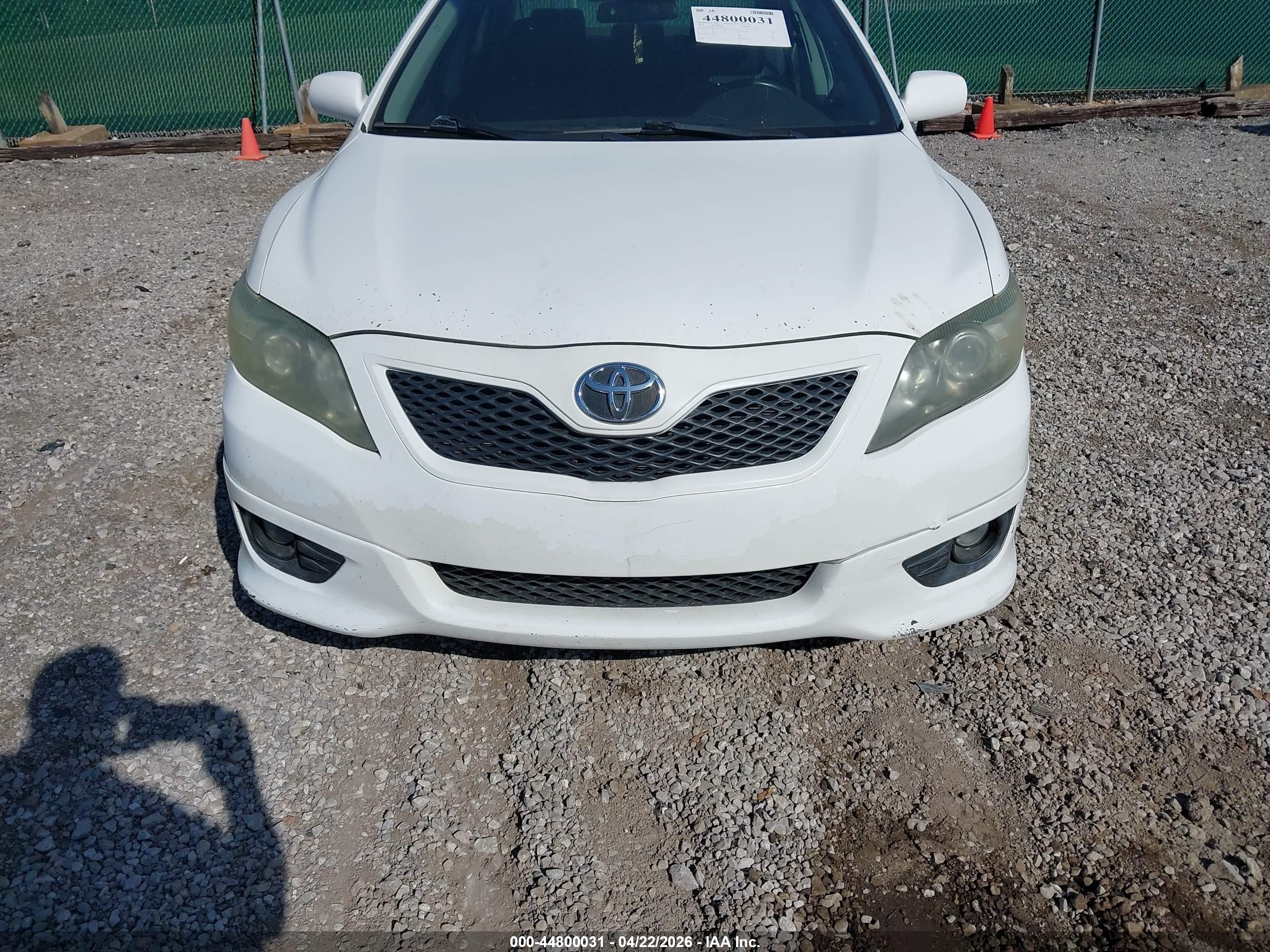 TOYOTA CAMRY image 6