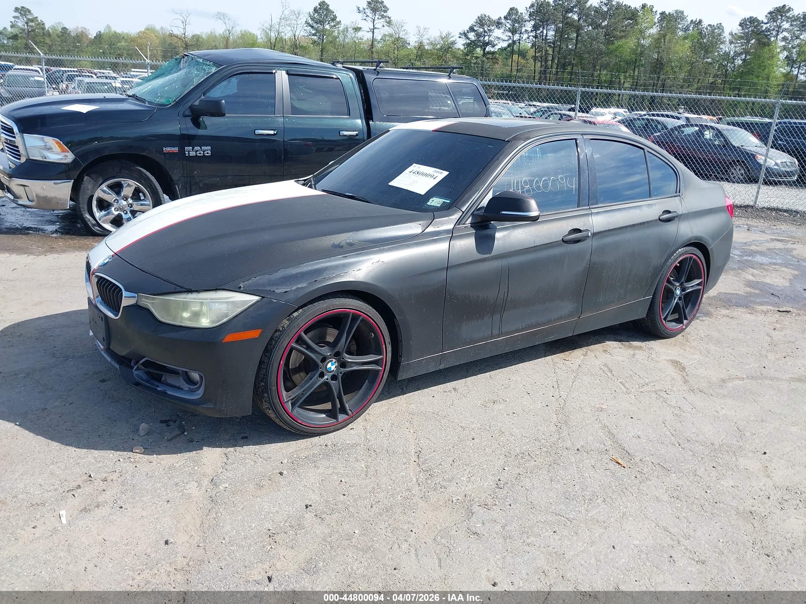 BMW 328I image 2