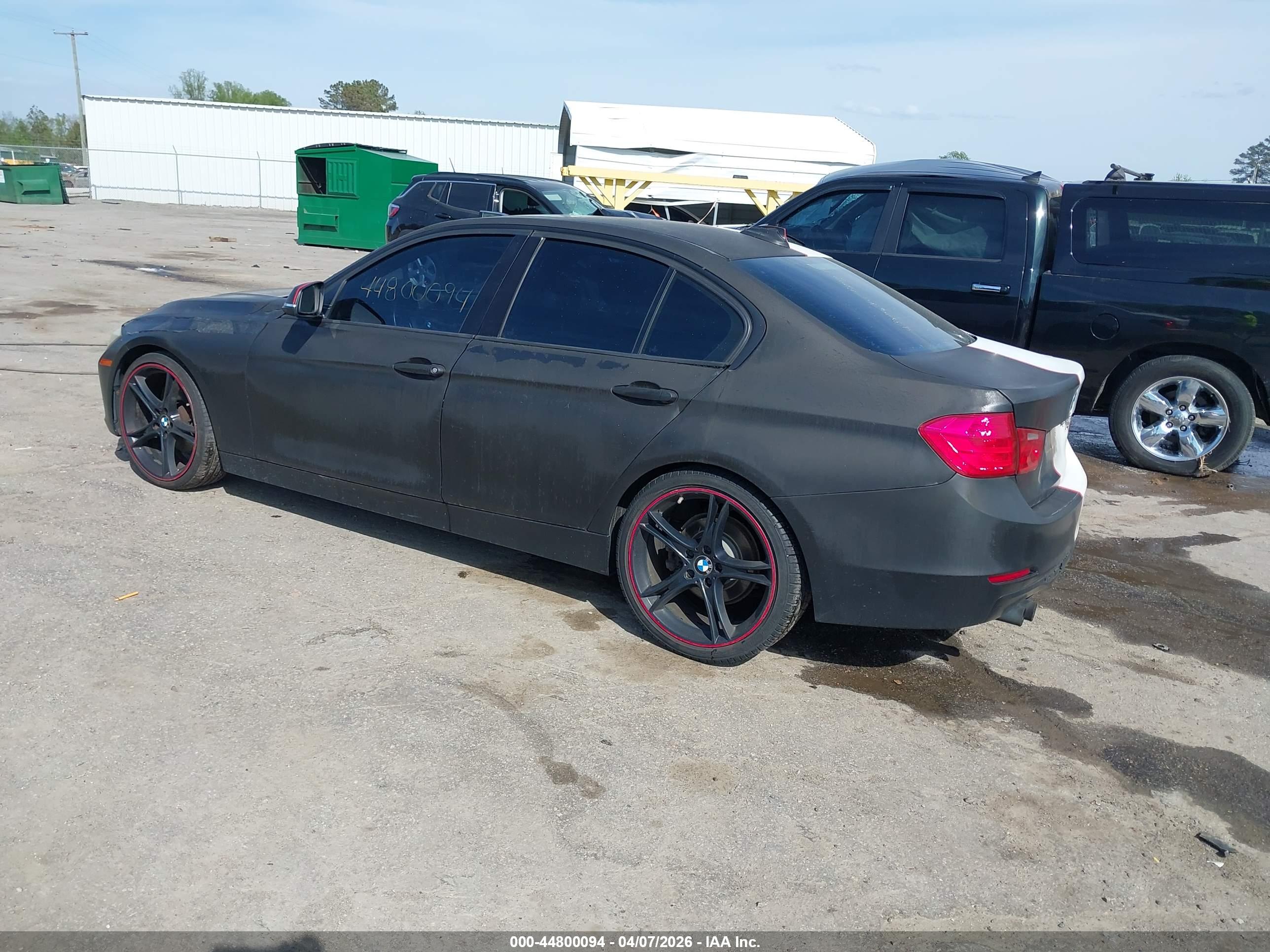 BMW 328I image 3