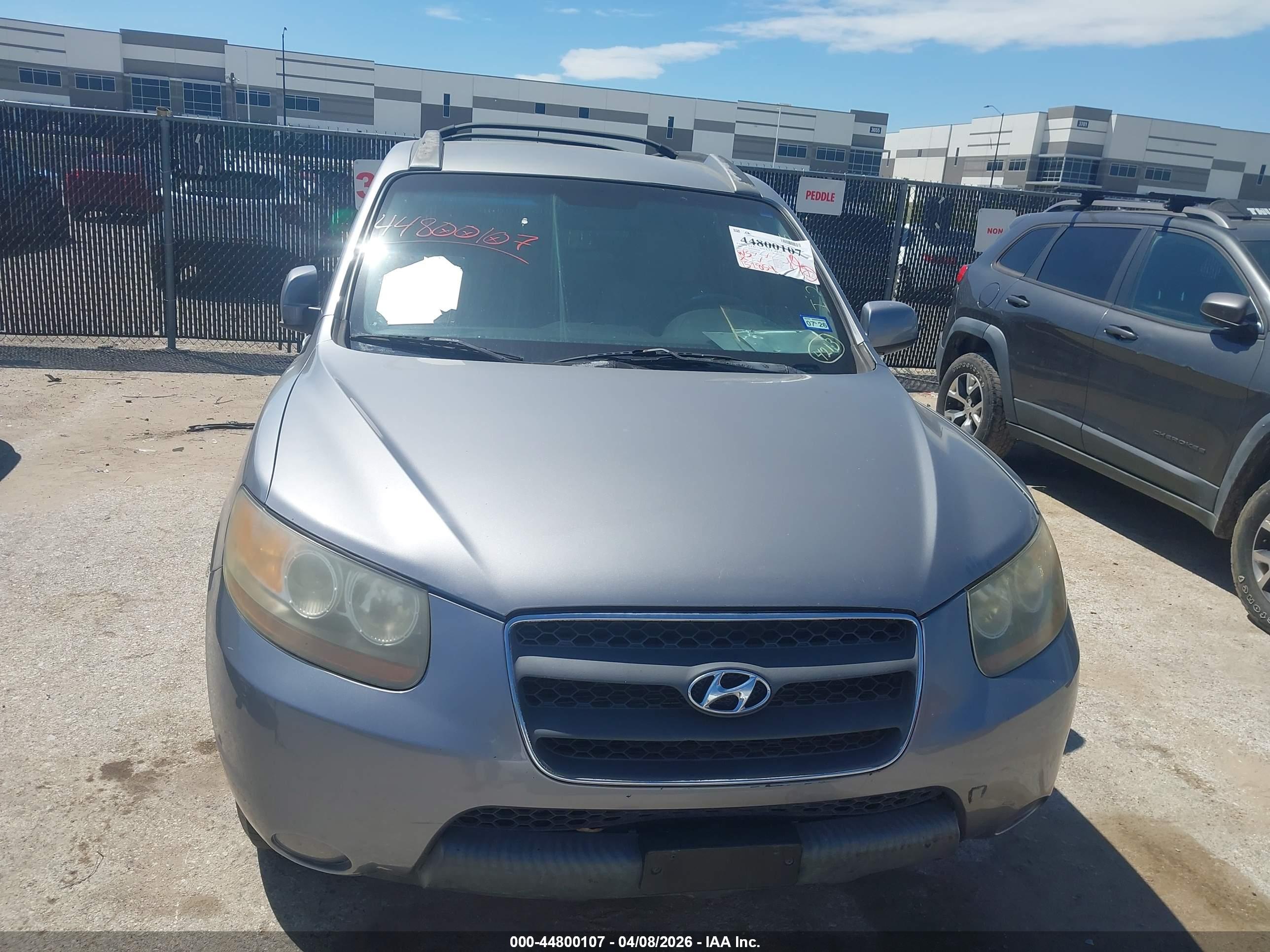 HYUNDAI SANTA image 6