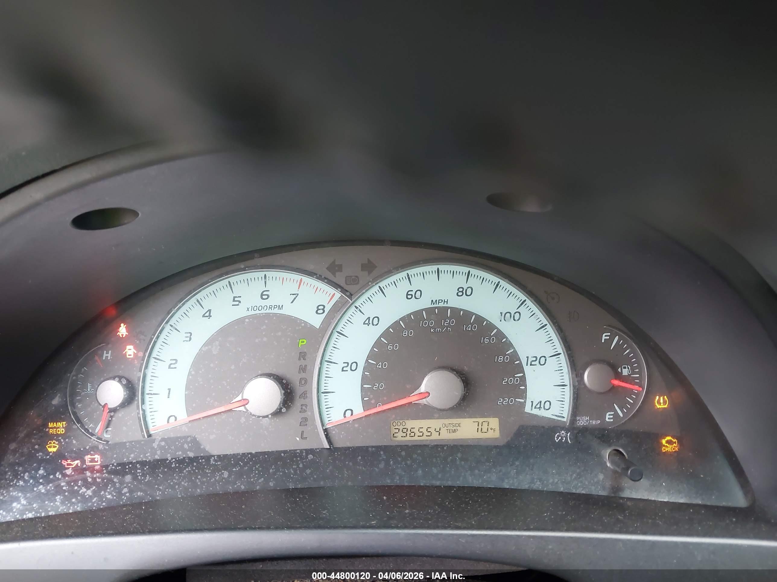 TOYOTA CAMRY image 7