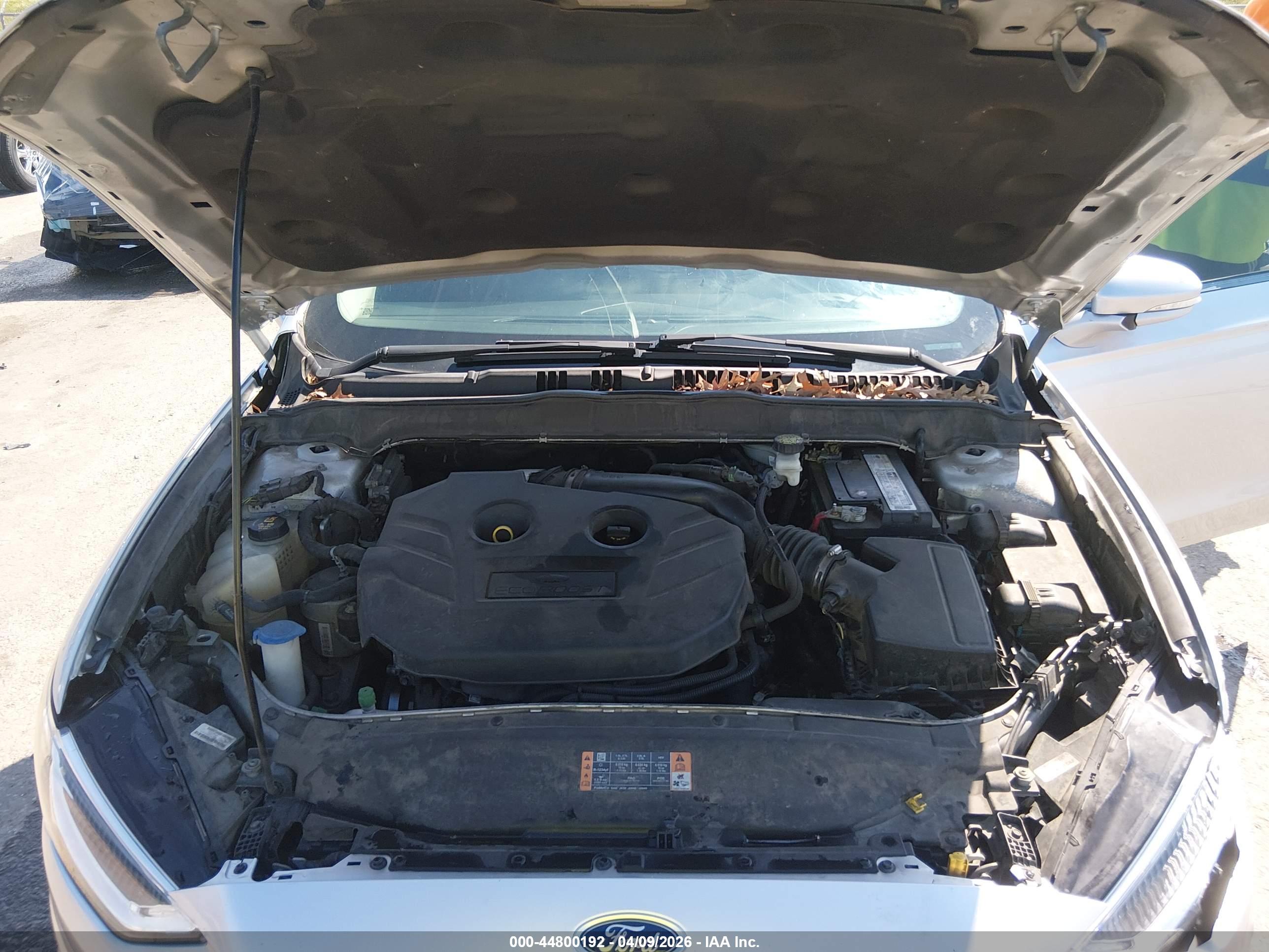 FORD FUSION image 10