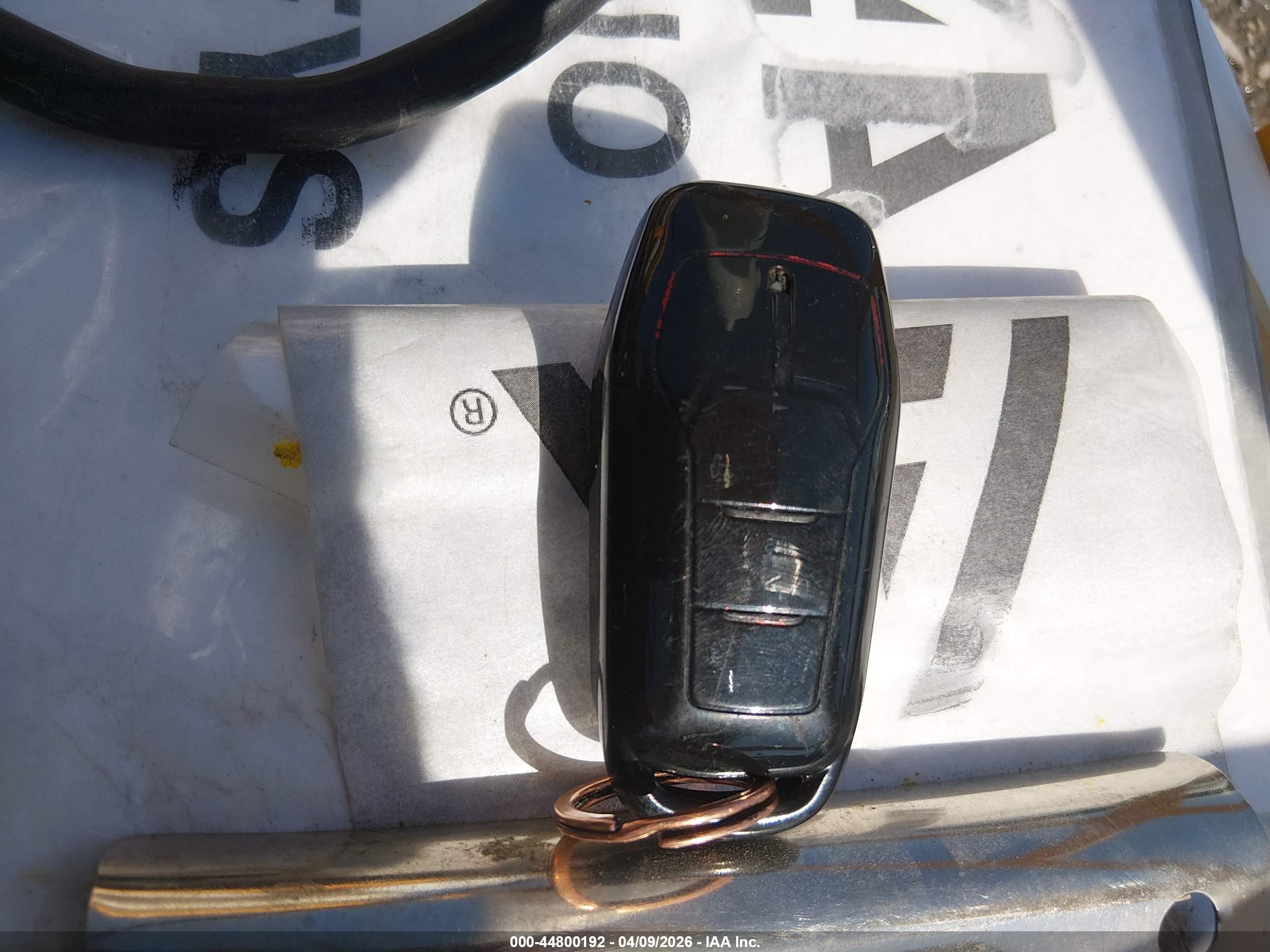 FORD FUSION image 11