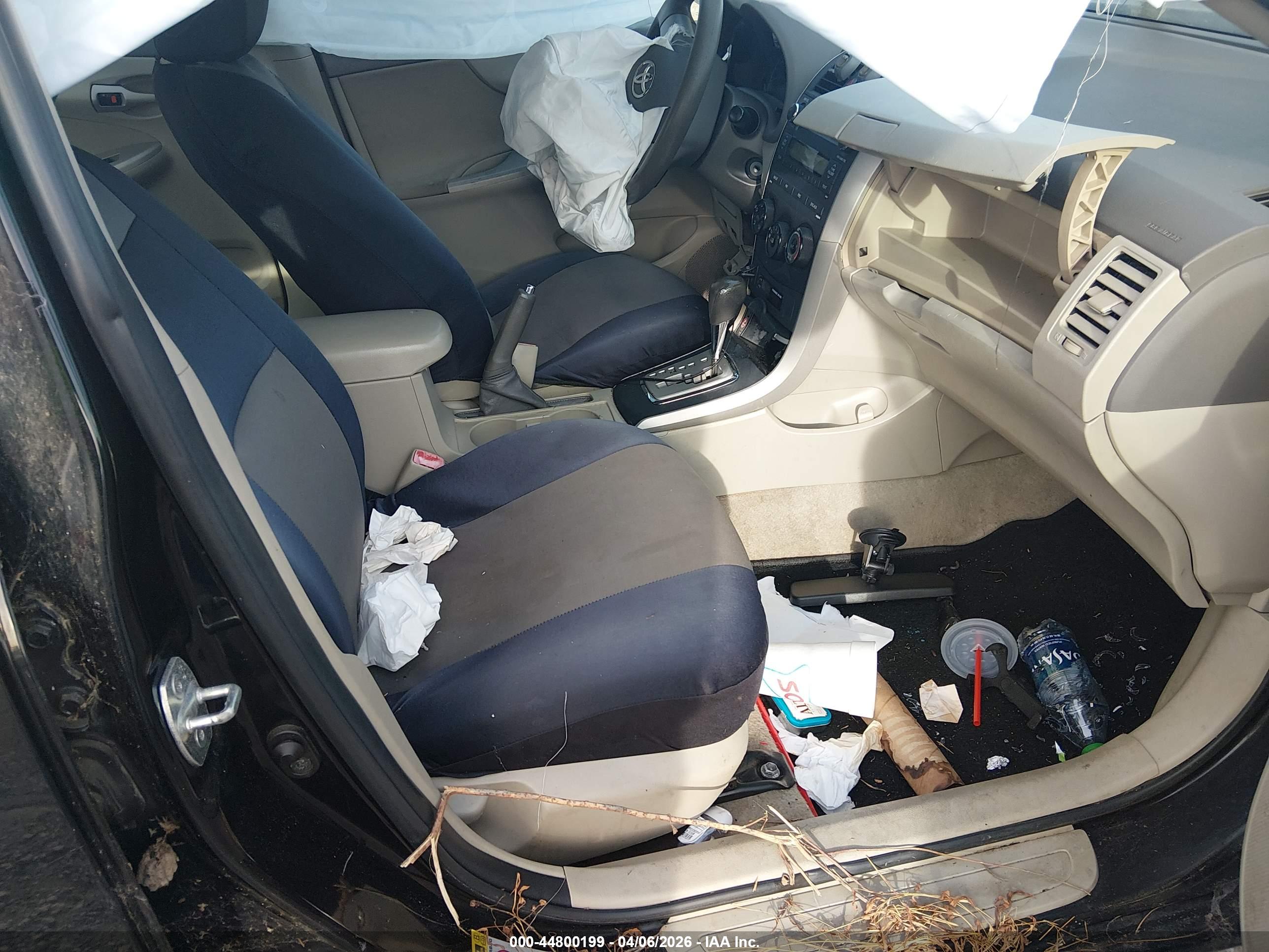 TOYOTA COROLLA image 5