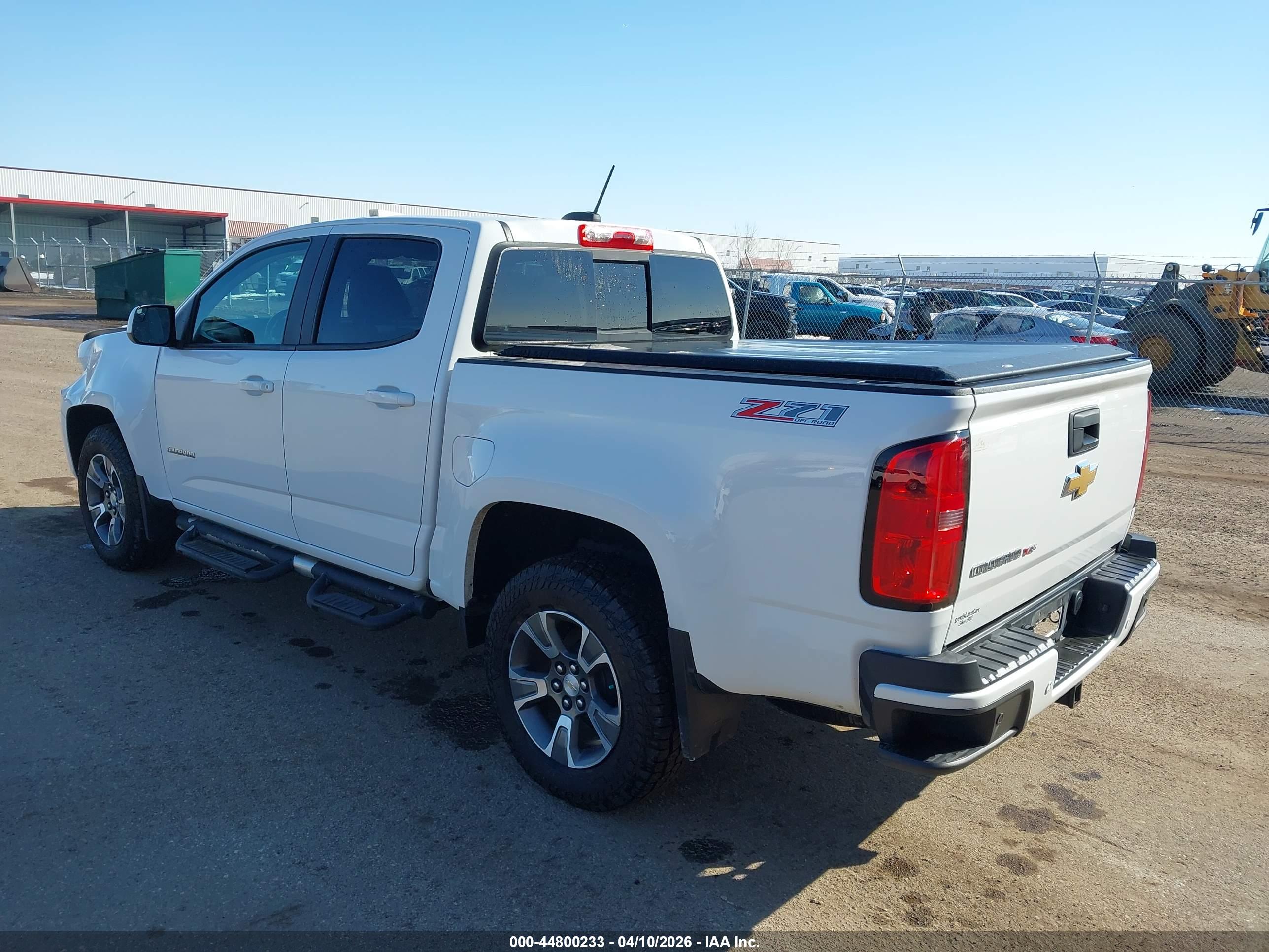 CHEVROLET COLORADO image 3