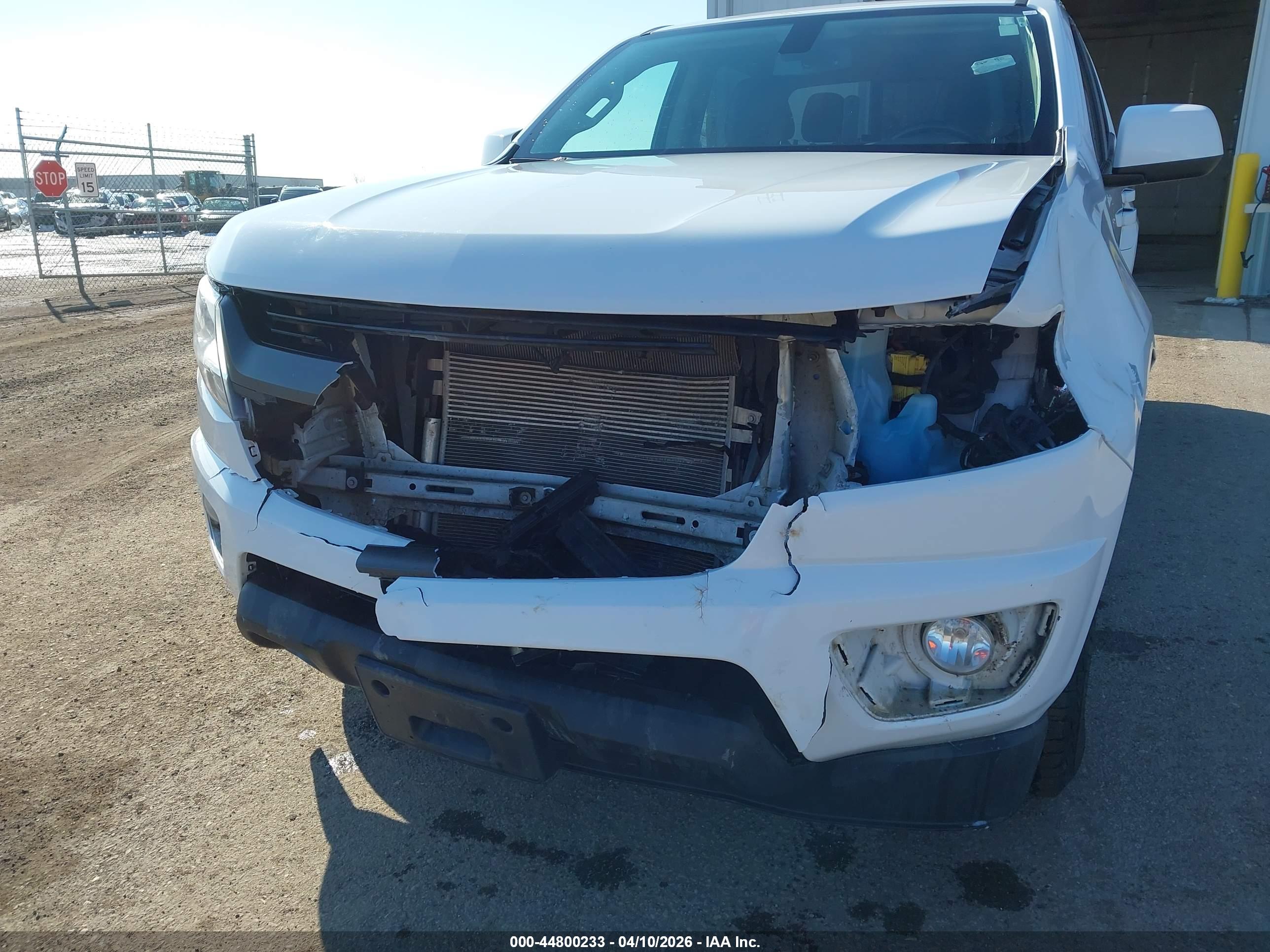 CHEVROLET COLORADO image 6