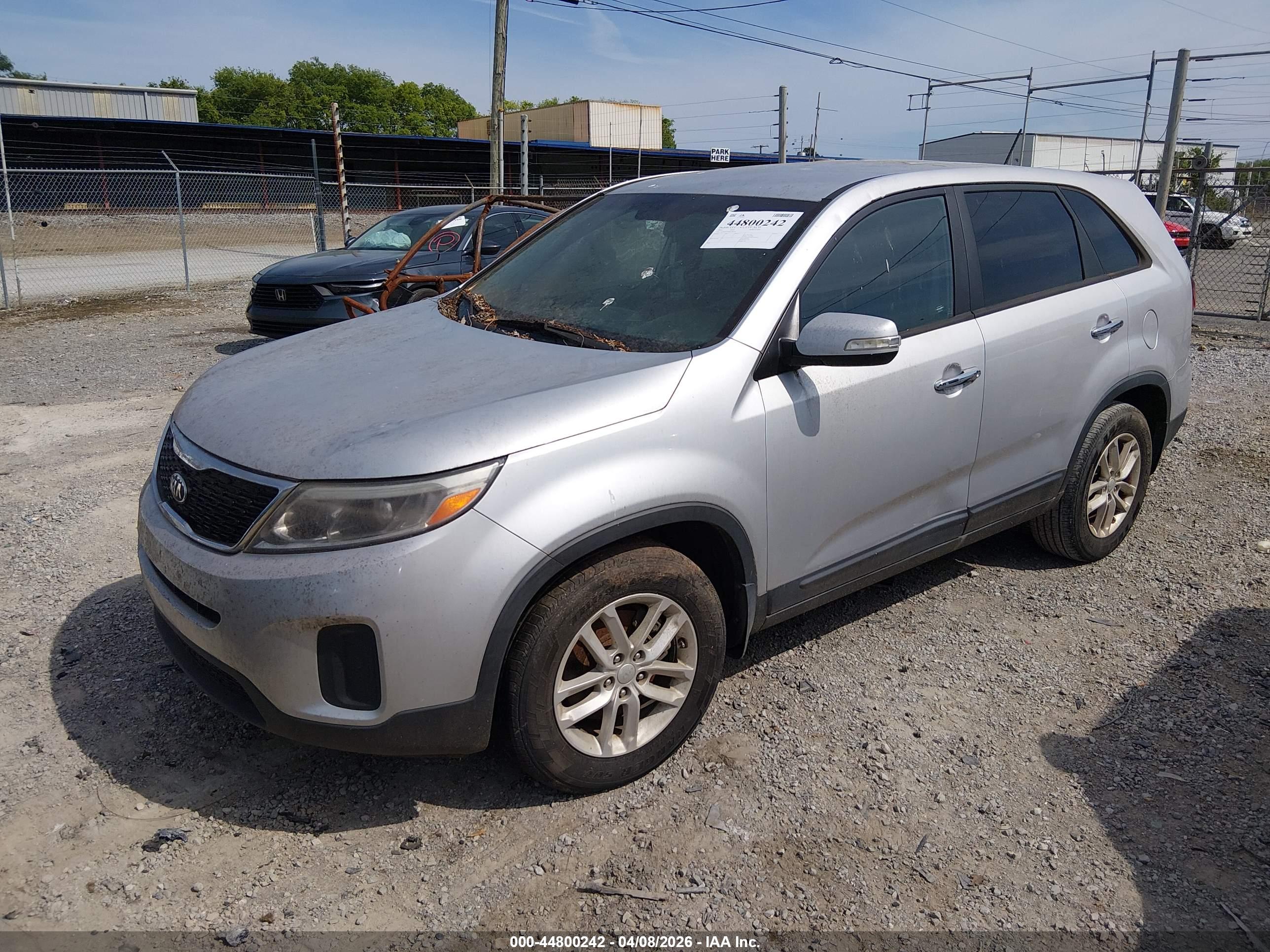 KIA SORENTO image 2