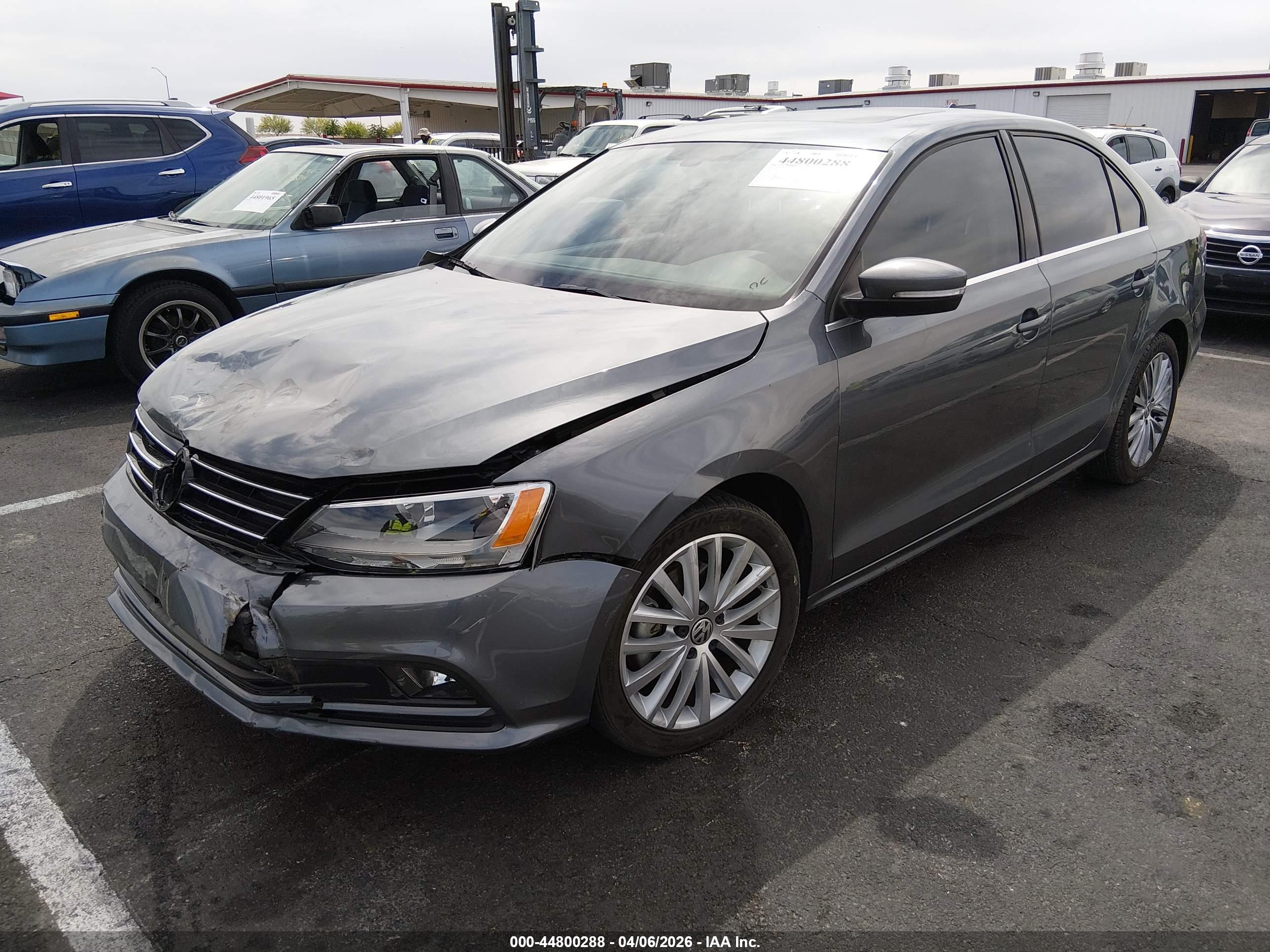 VOLKSWAGEN JETTA image 2