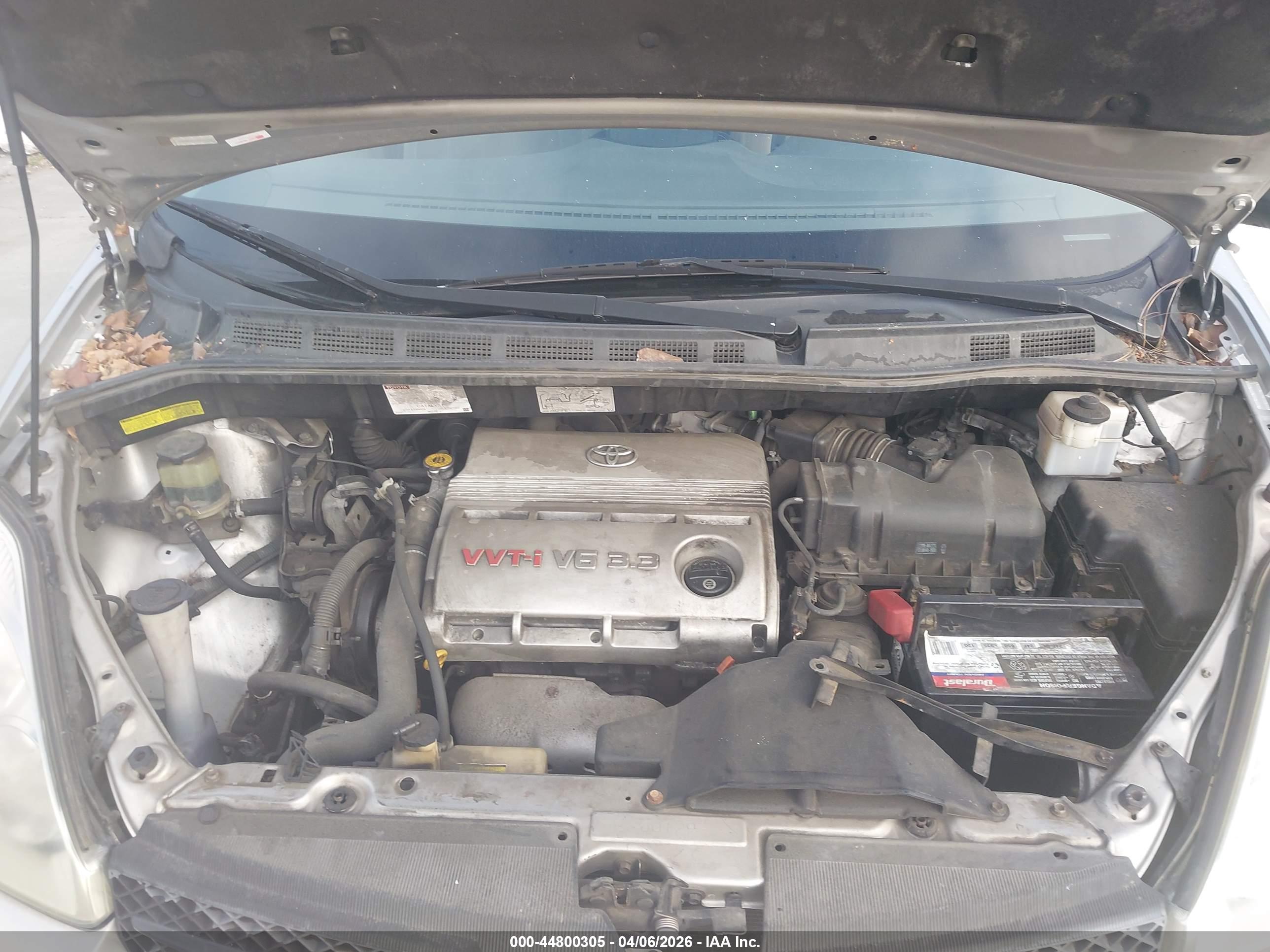 TOYOTA SIENNA image 10