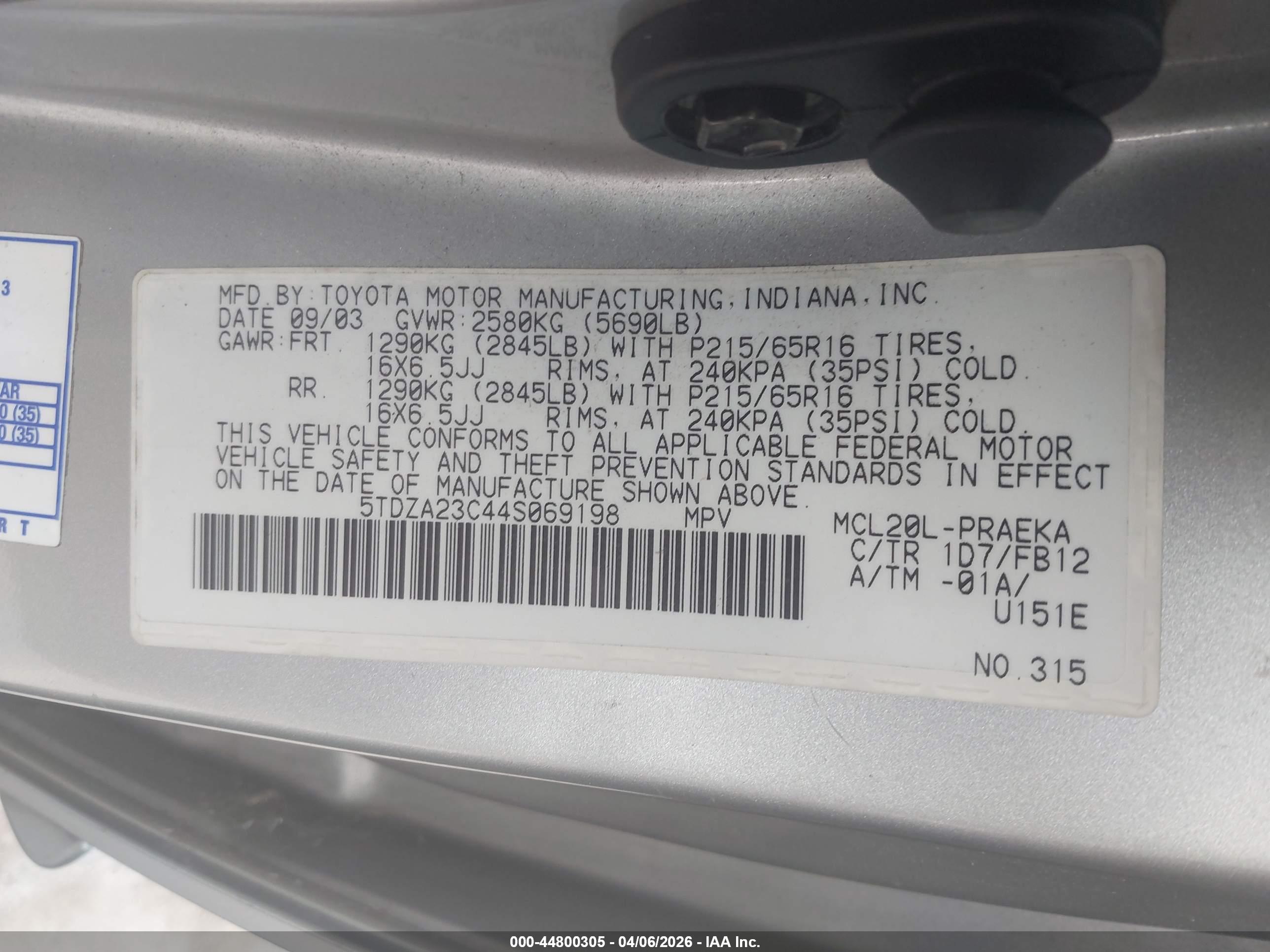 TOYOTA SIENNA image 9