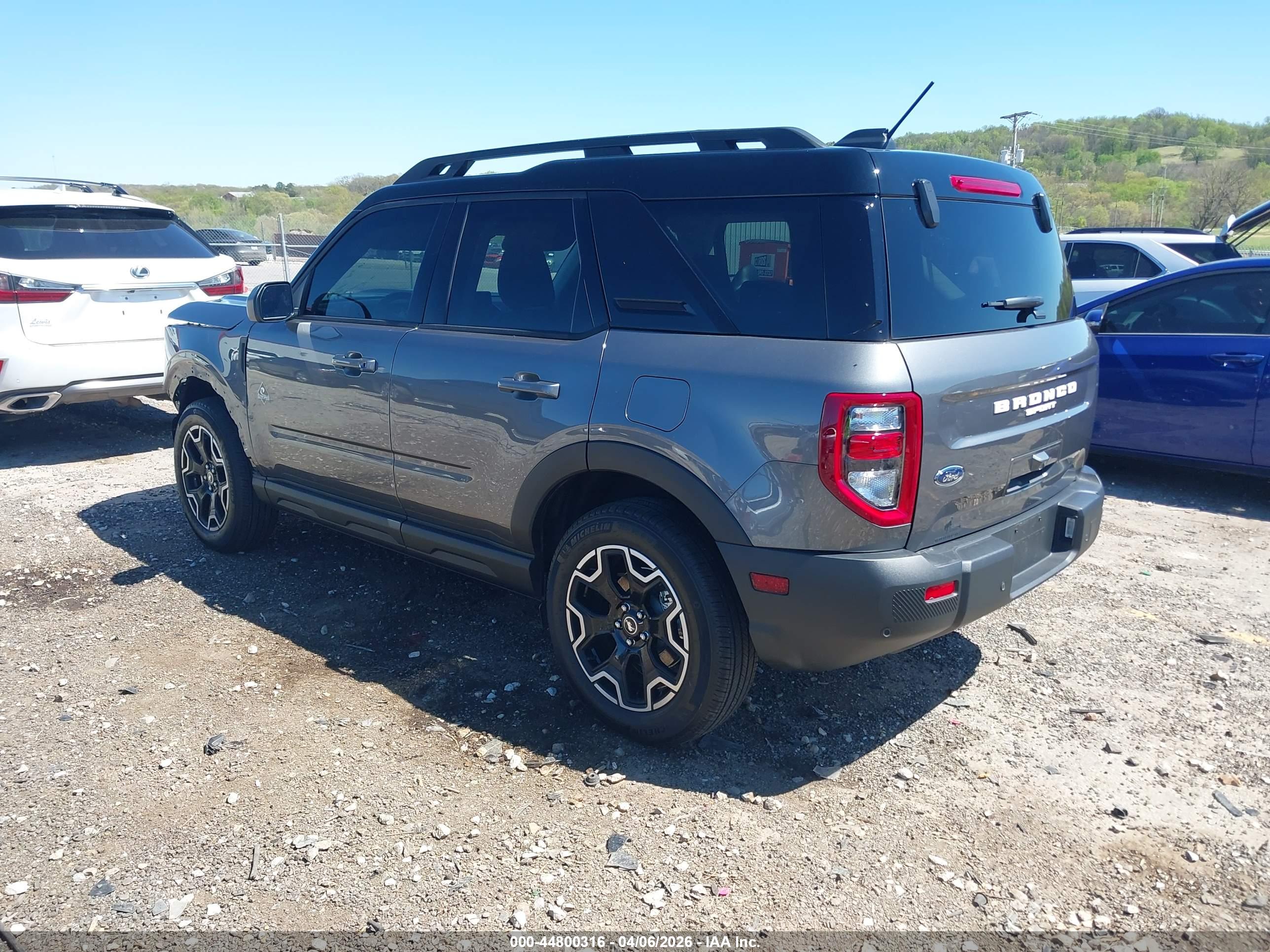 FORD BRONCO image 3