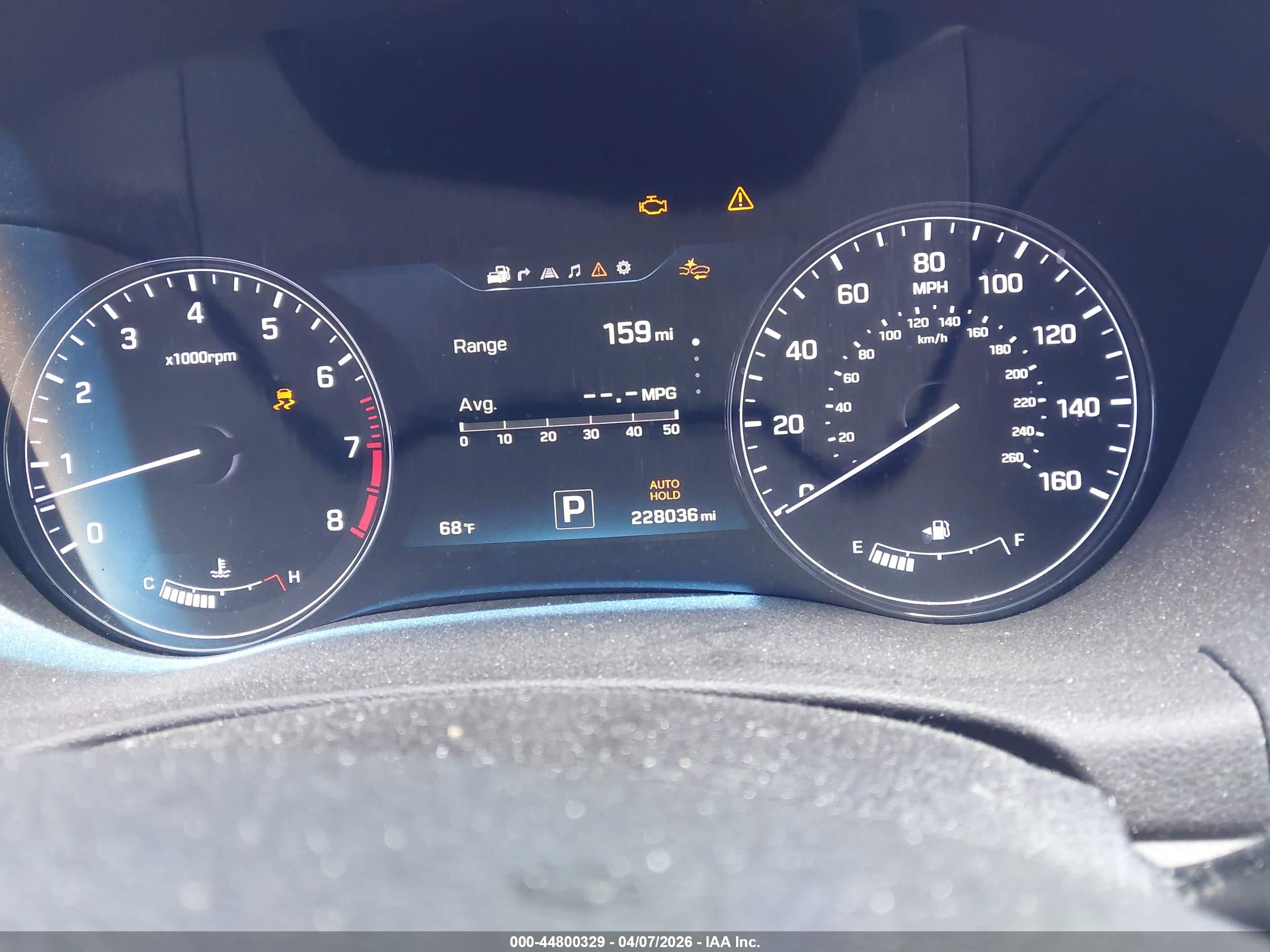 HYUNDAI GENESIS image 7