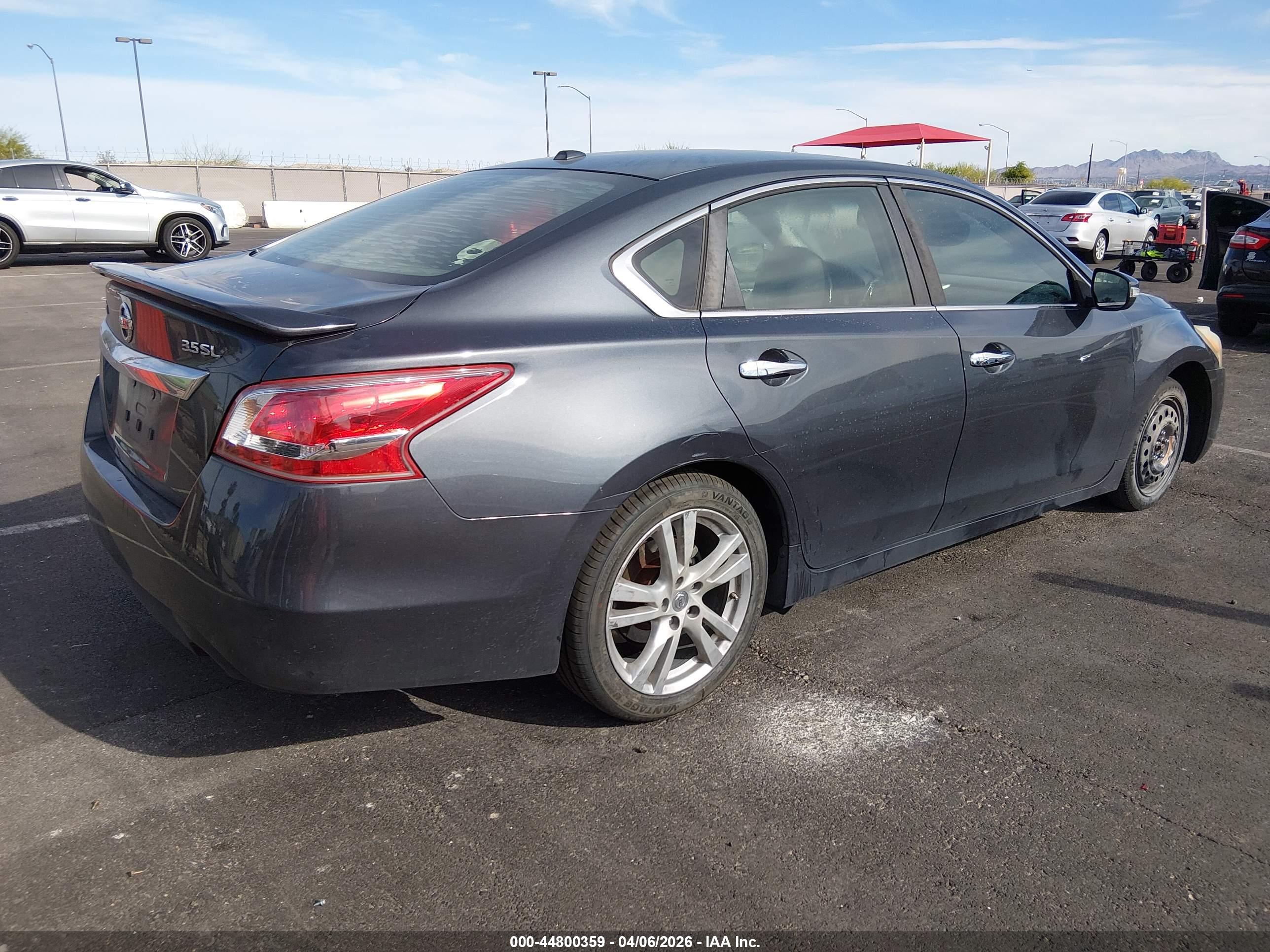 NISSAN ALTIMA image 4