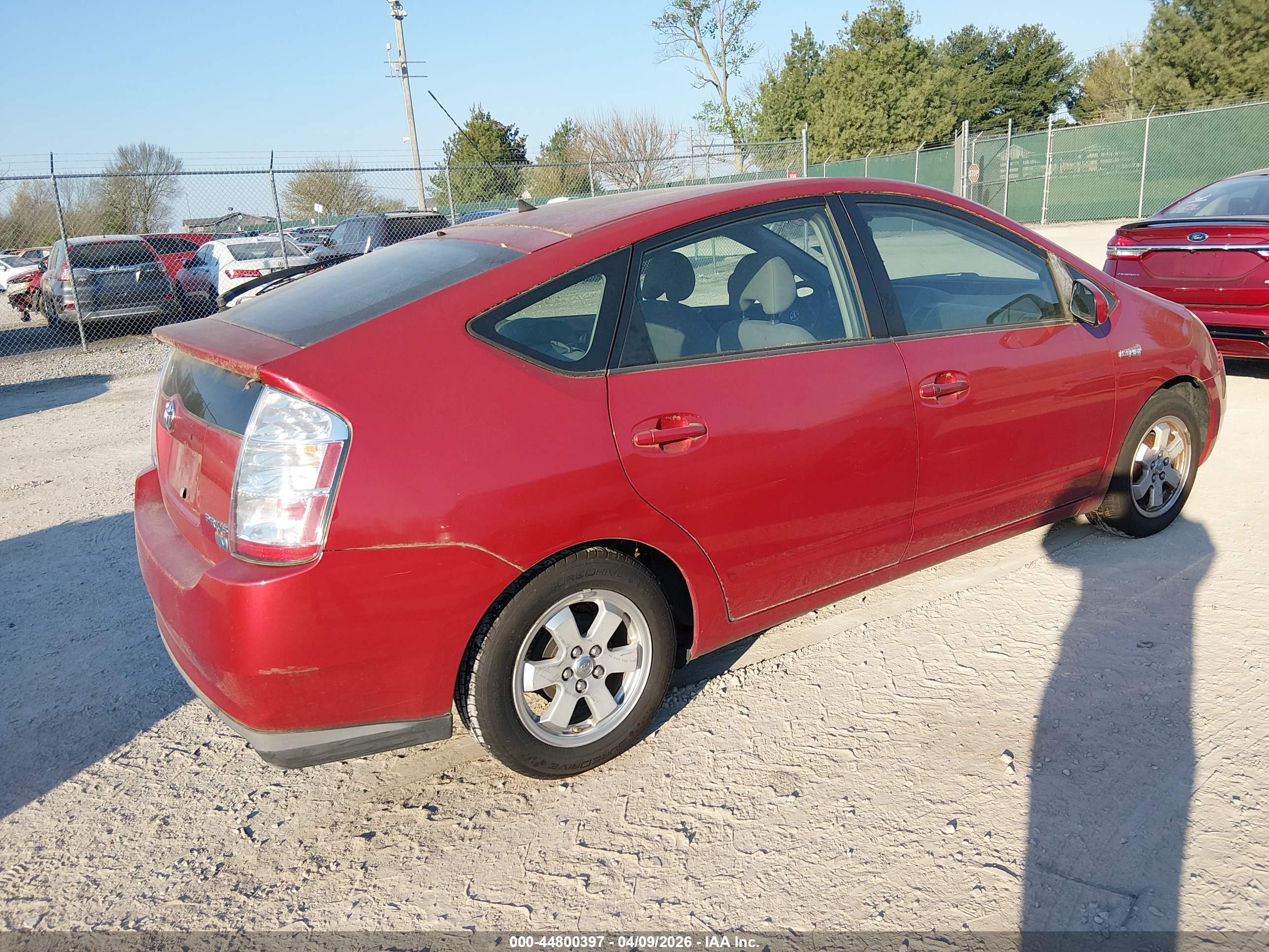 TOYOTA PRIUS image 4