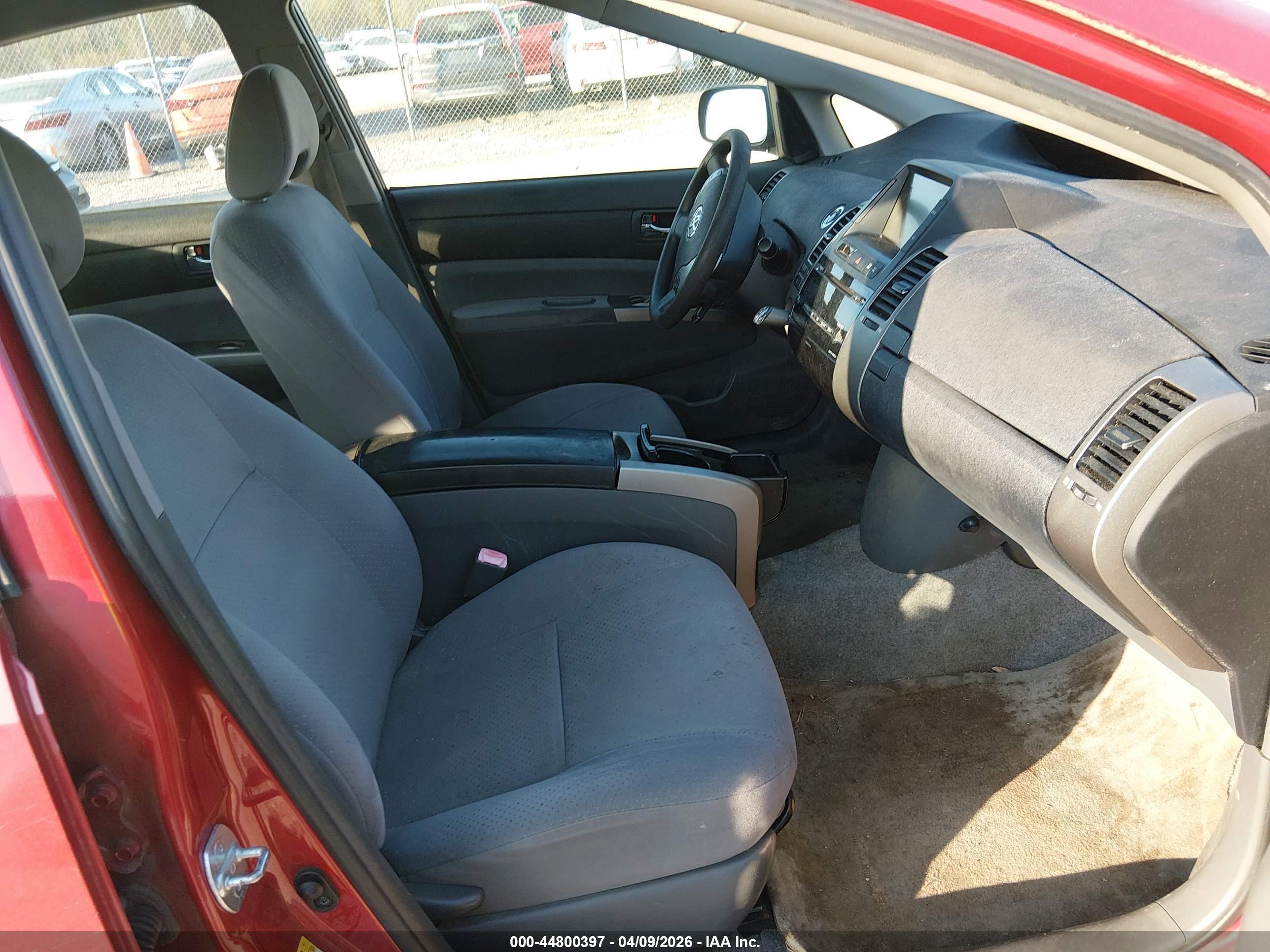 TOYOTA PRIUS image 5