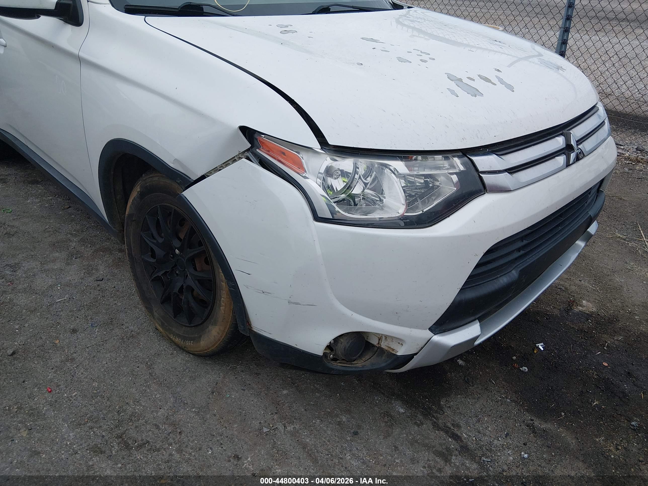 MITSUBISHI OUTLANDER image 6