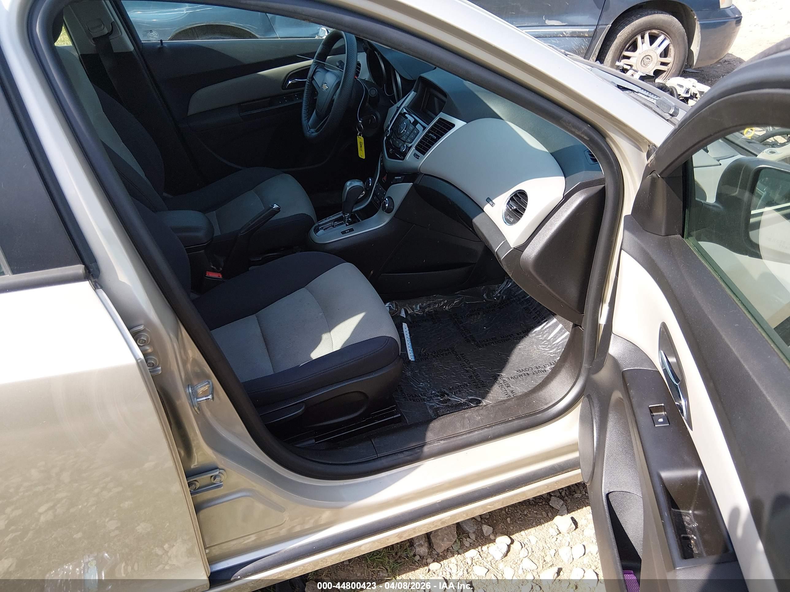 CHEVROLET CRUZE image 5