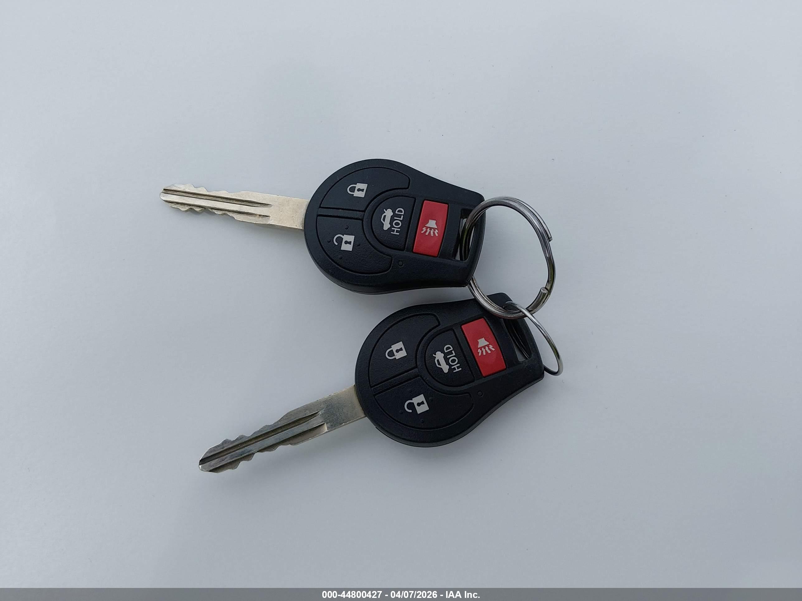 NISSAN VERSA image 11