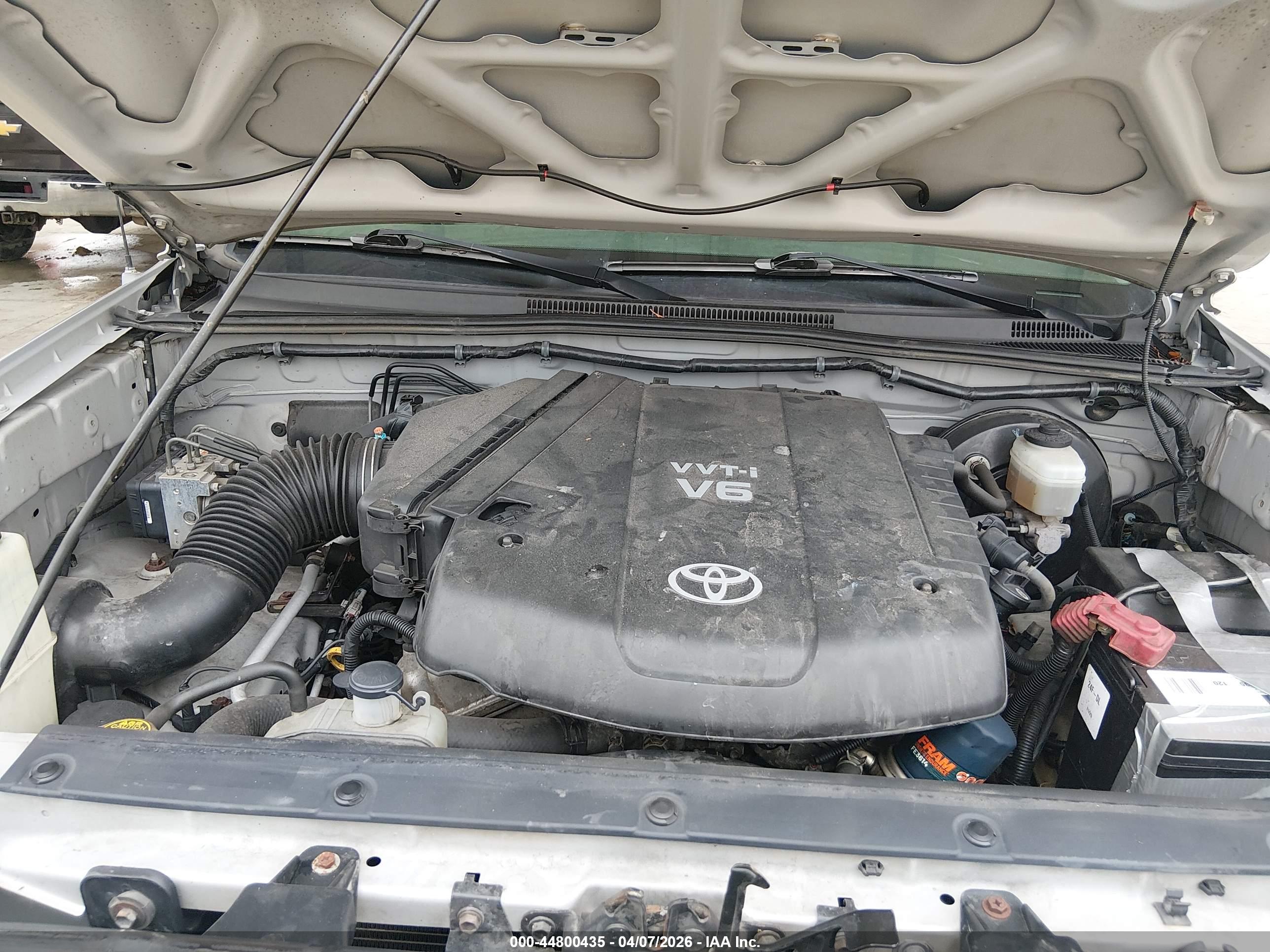TOYOTA TACOMA image 10