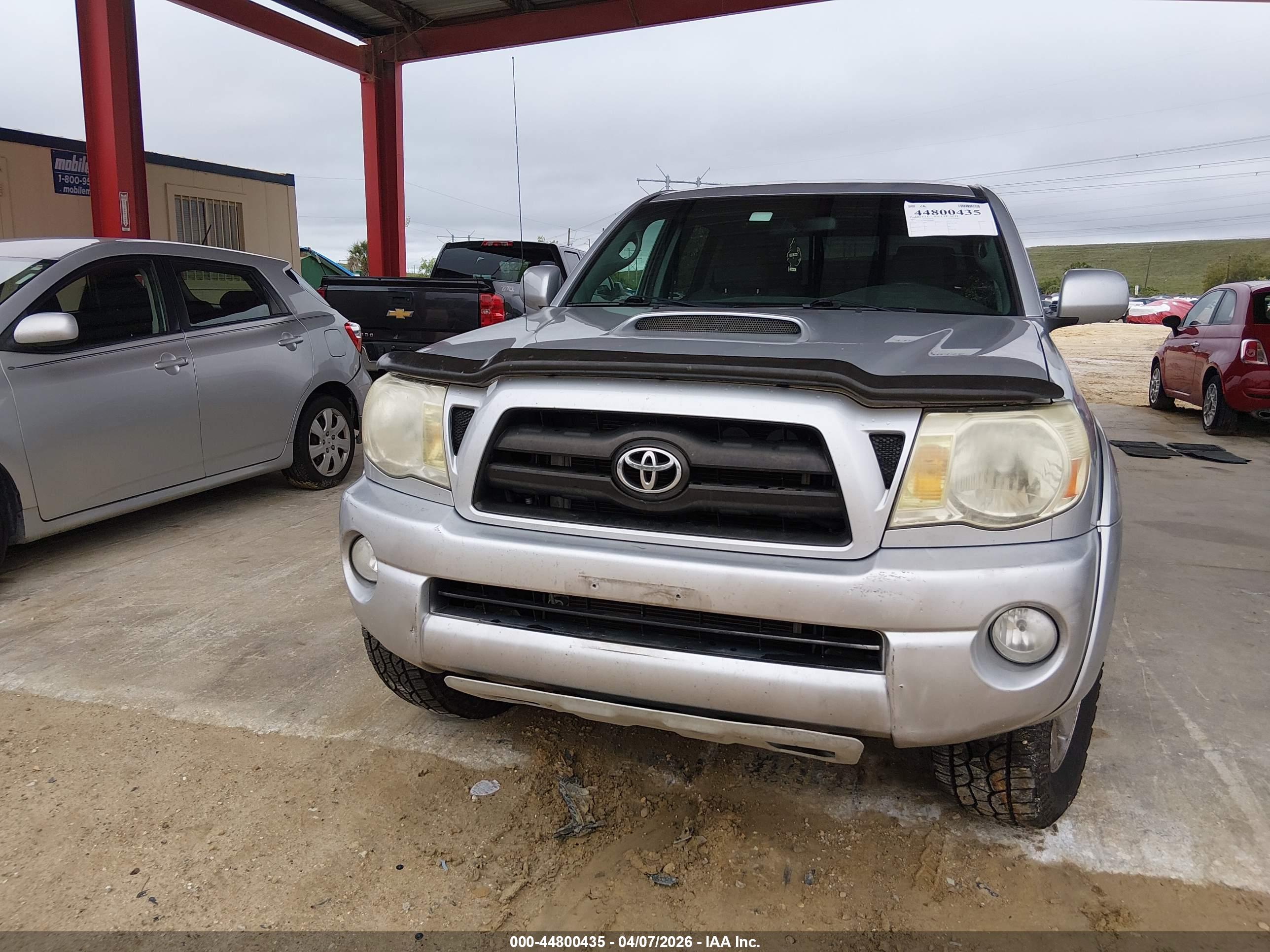 TOYOTA TACOMA image 6
