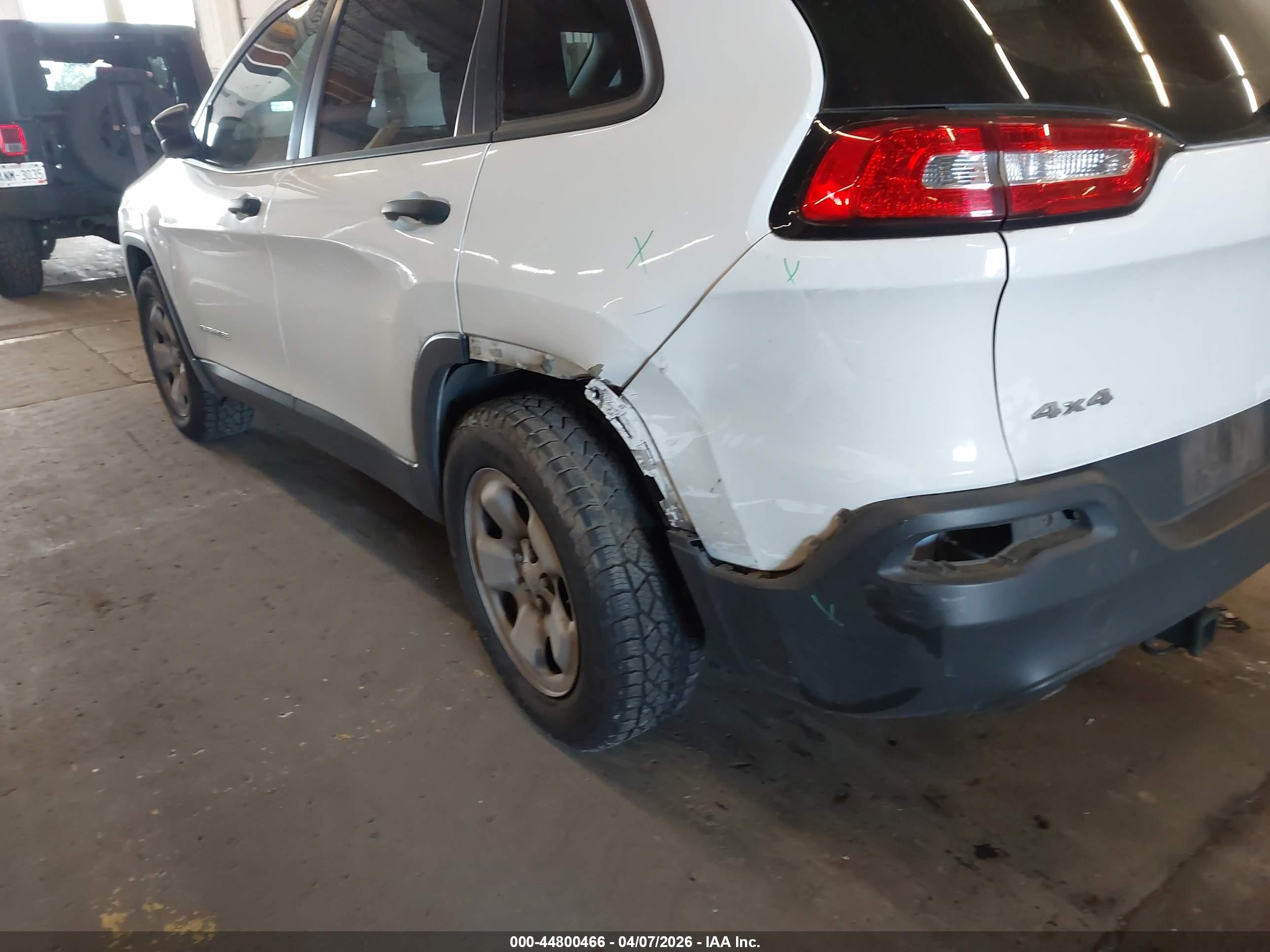 JEEP CHEROKEE image 6