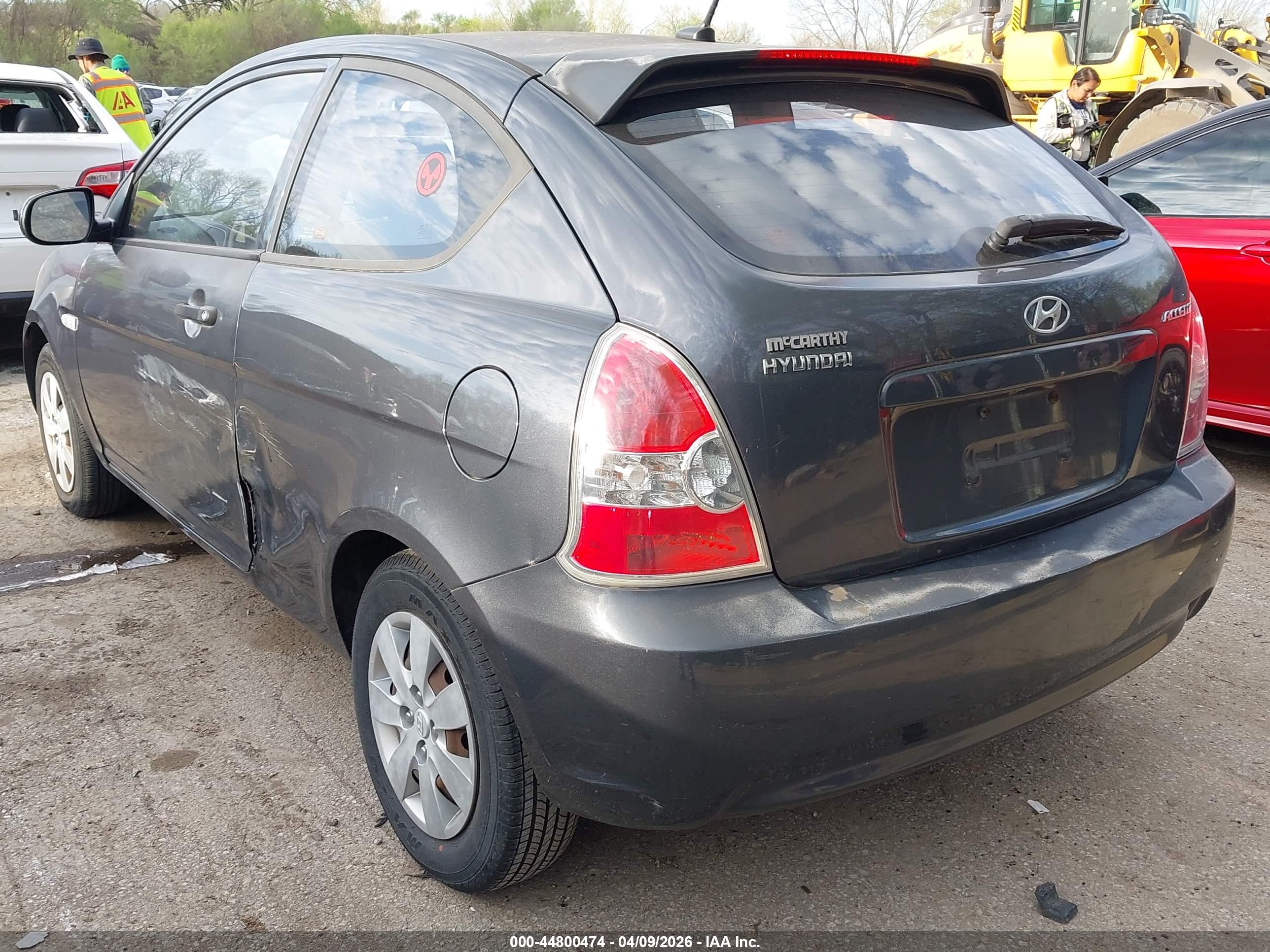 HYUNDAI ACCENT image 3