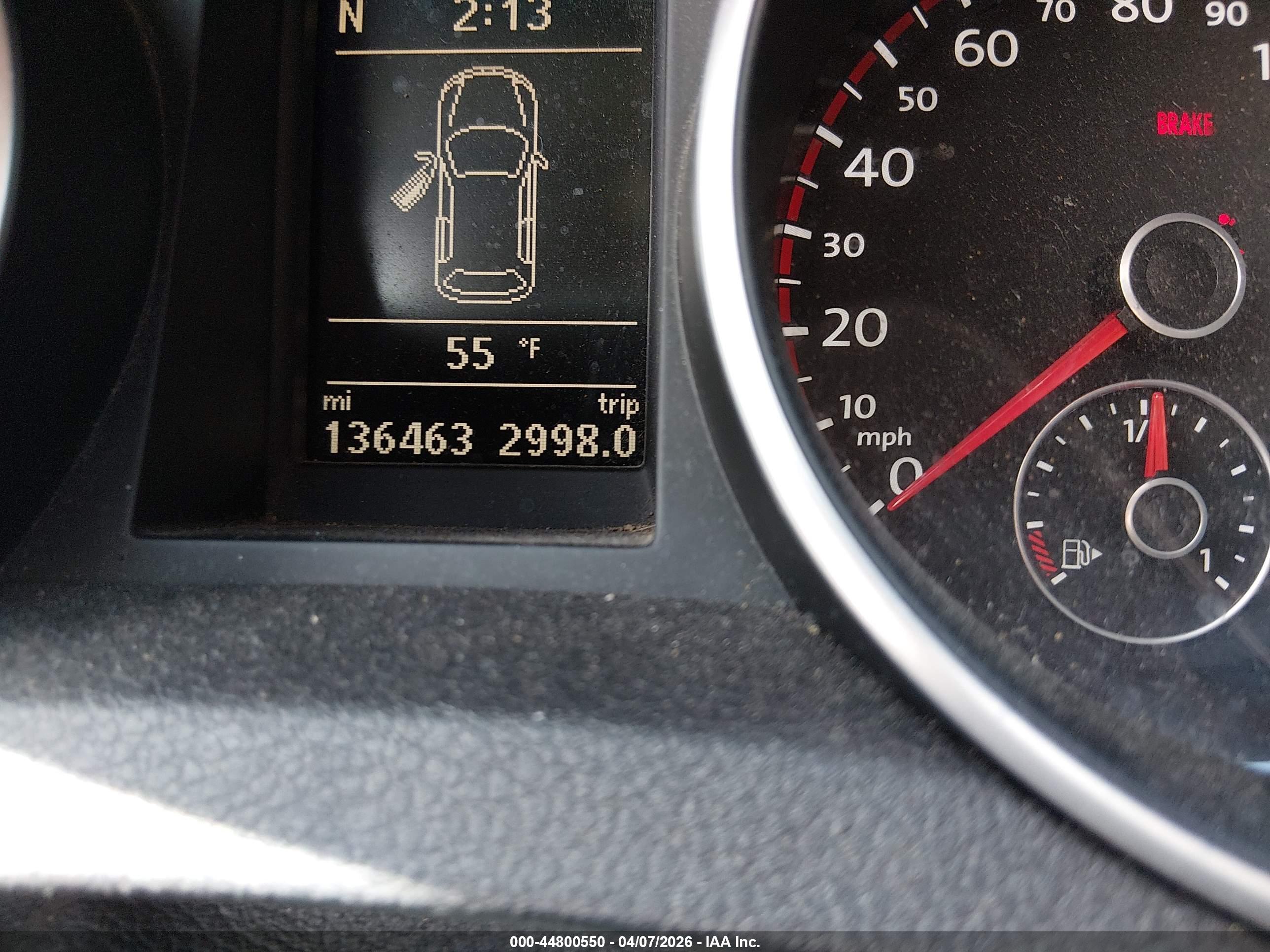 VOLKSWAGEN GTI image 7