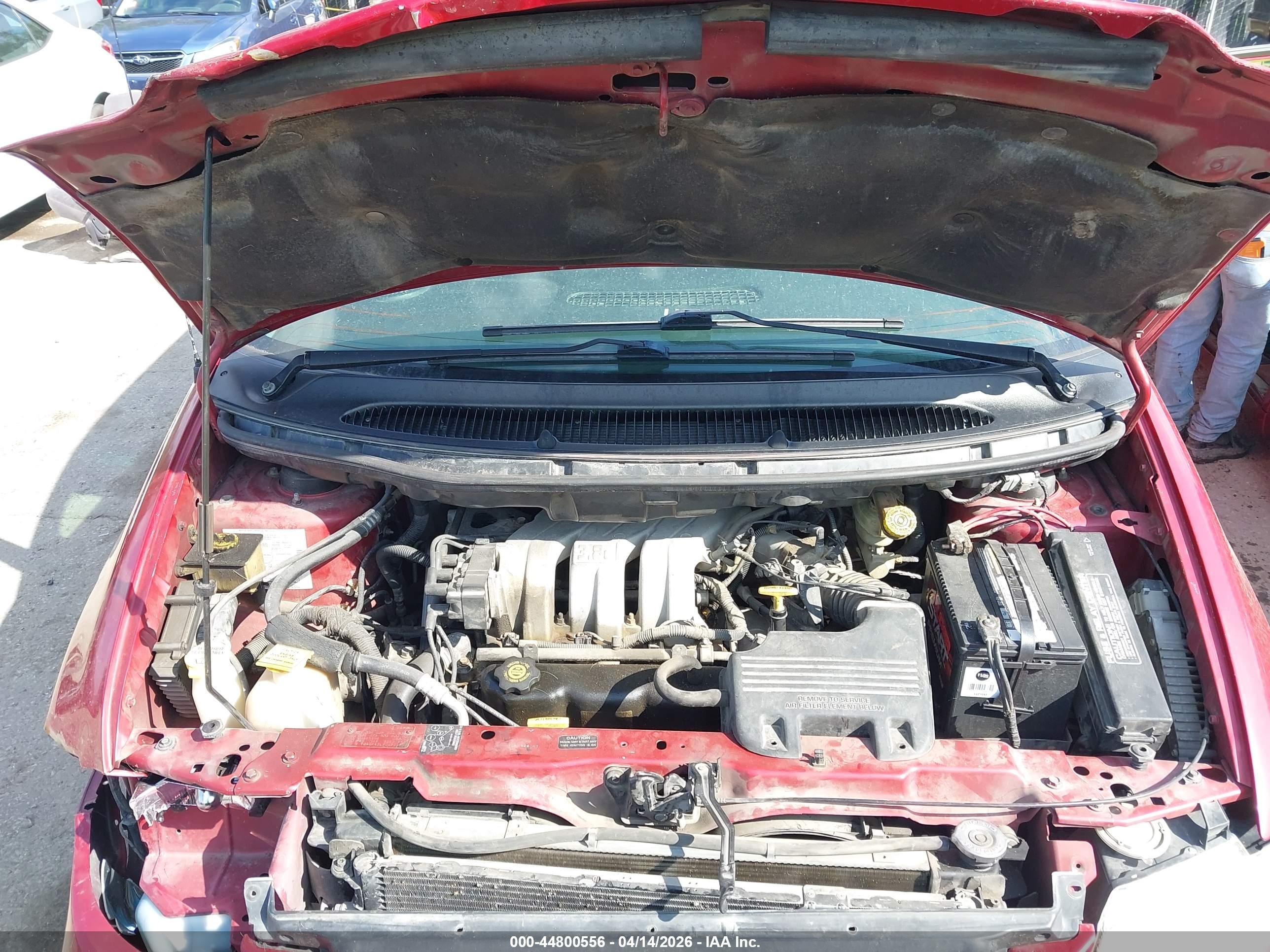 DODGE CARAVAN image 10