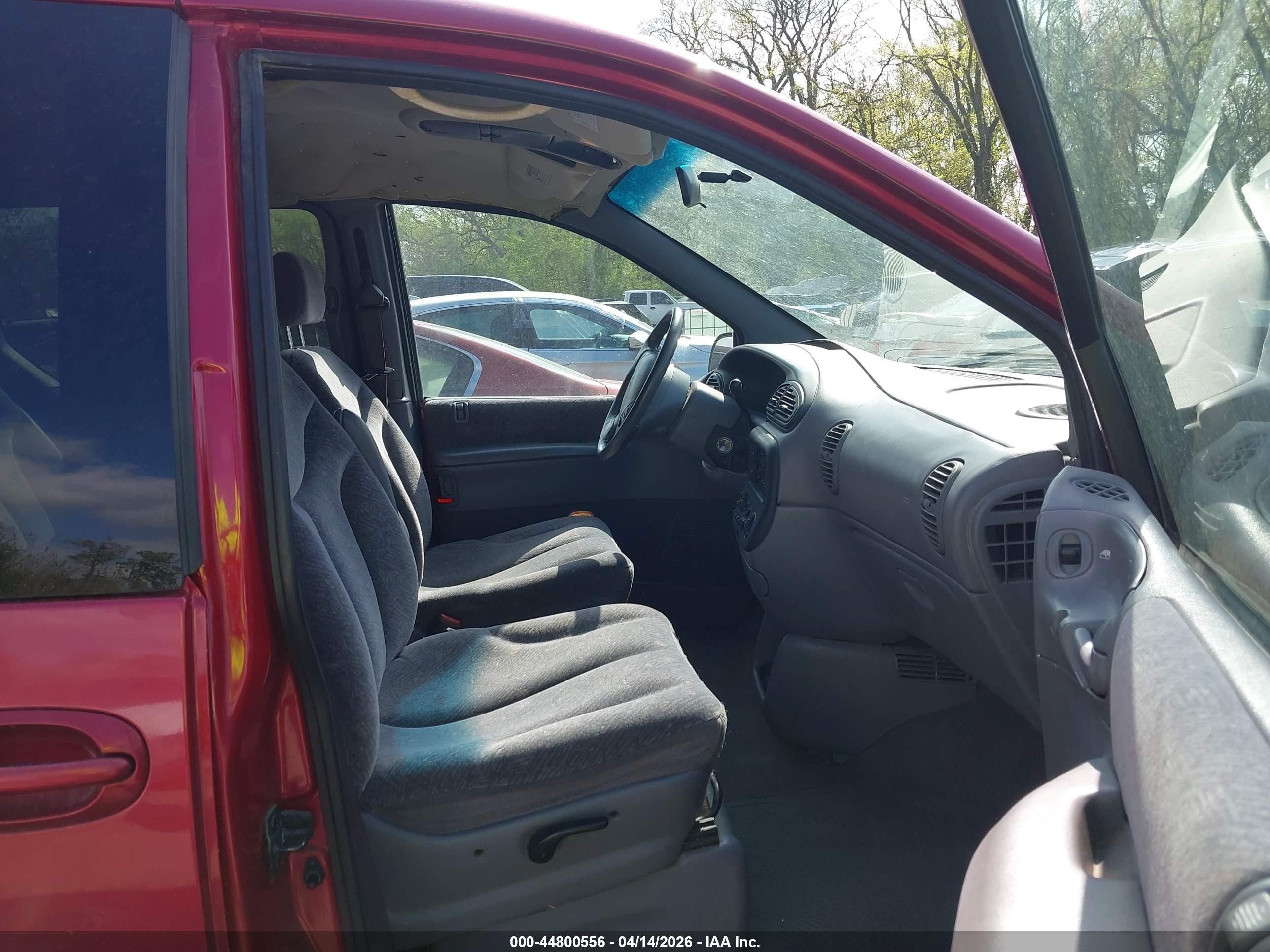 DODGE CARAVAN image 5