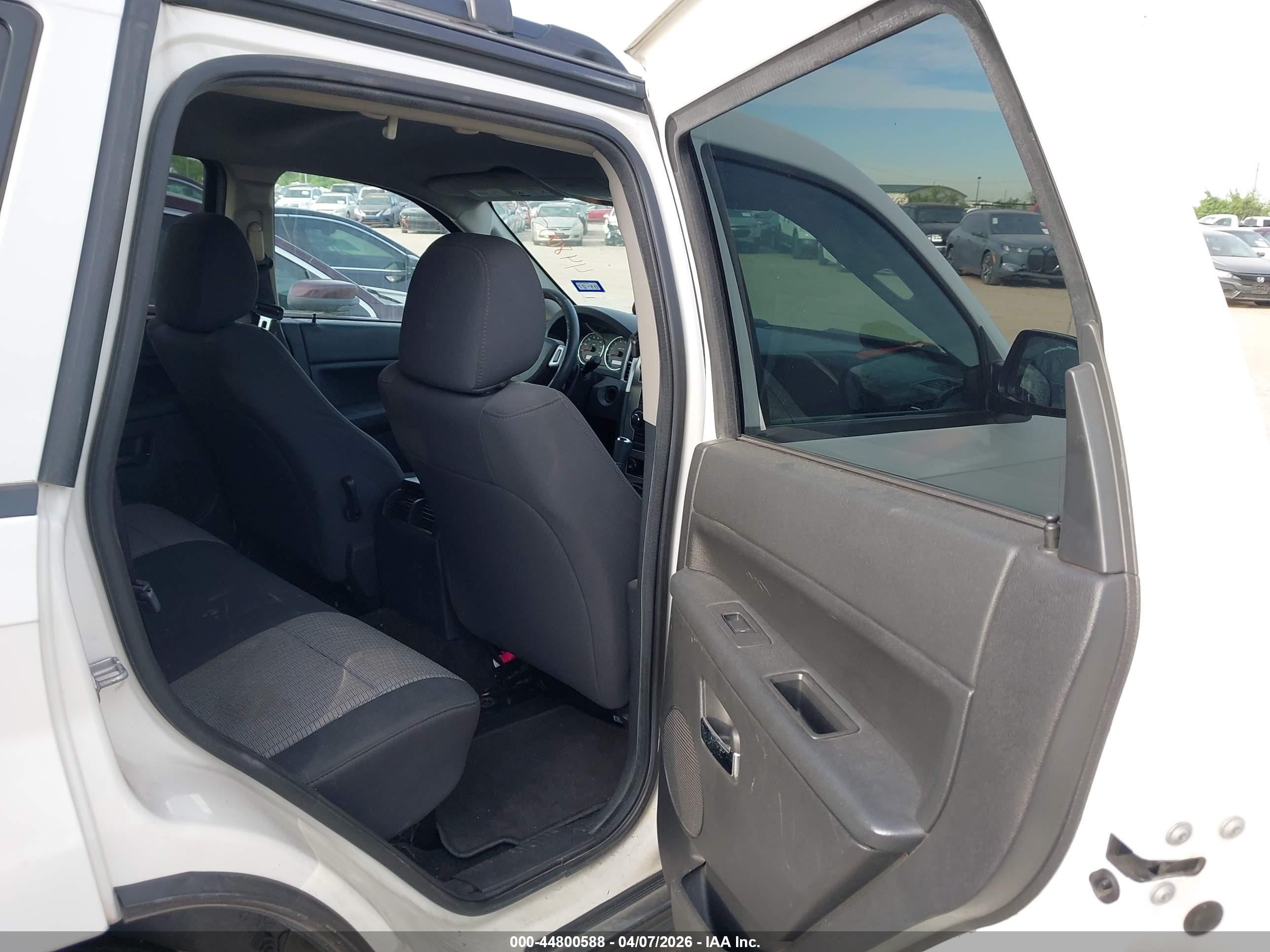 JEEP GRAND image 8