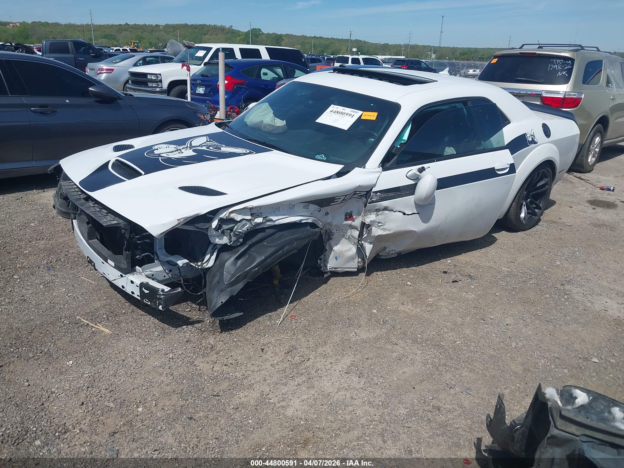 DODGE CHALLENGER image 2
