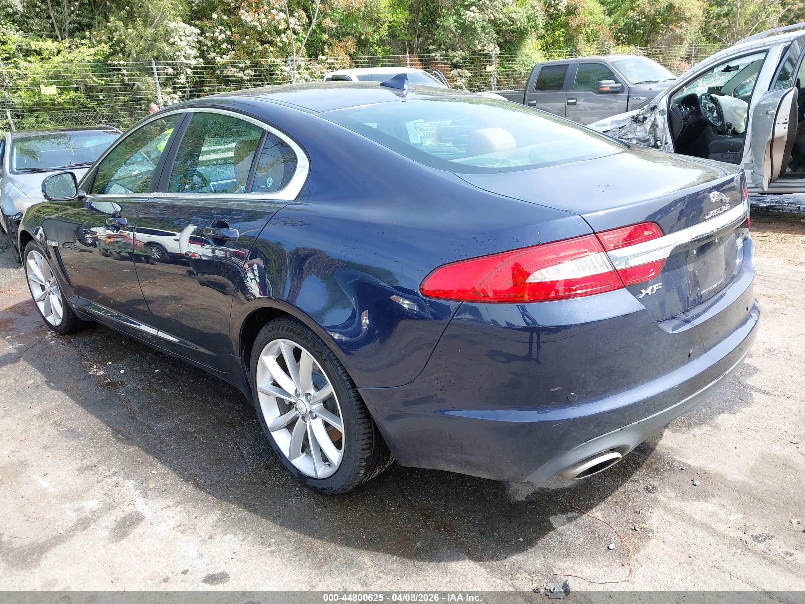 JAGUAR XF image 3