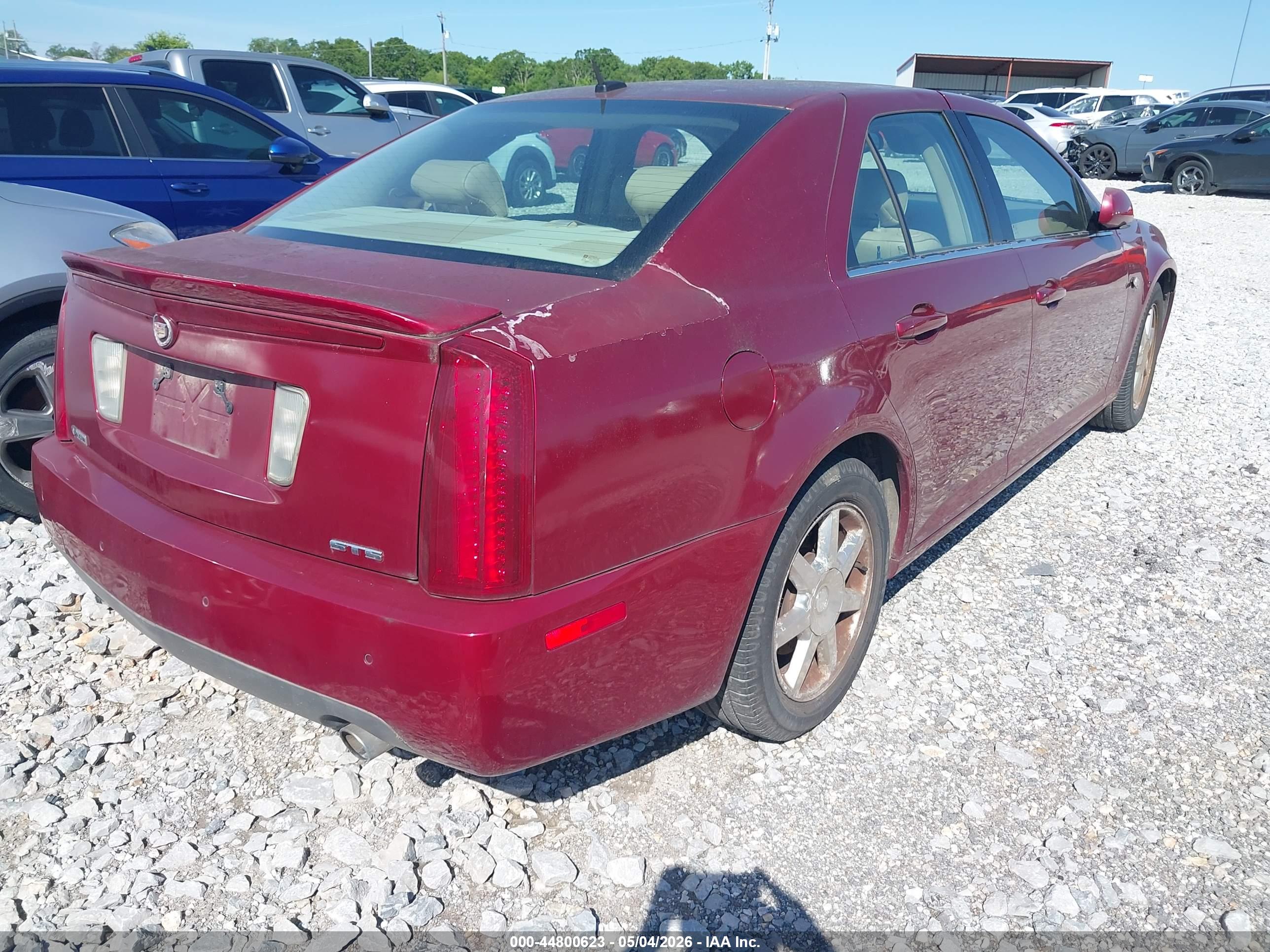 CADILLAC STS image 4