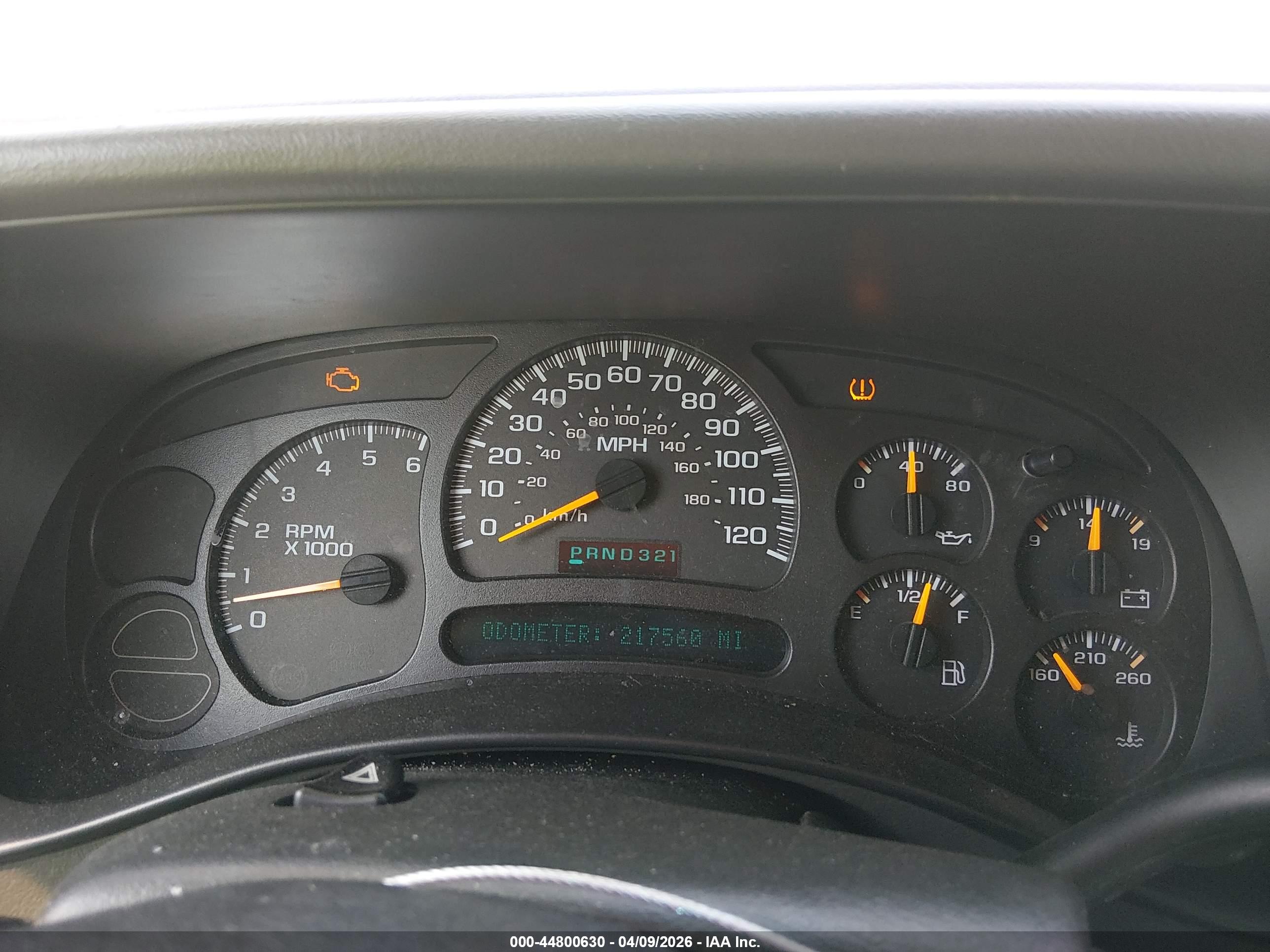 CHEVROLET TAHOE image 7