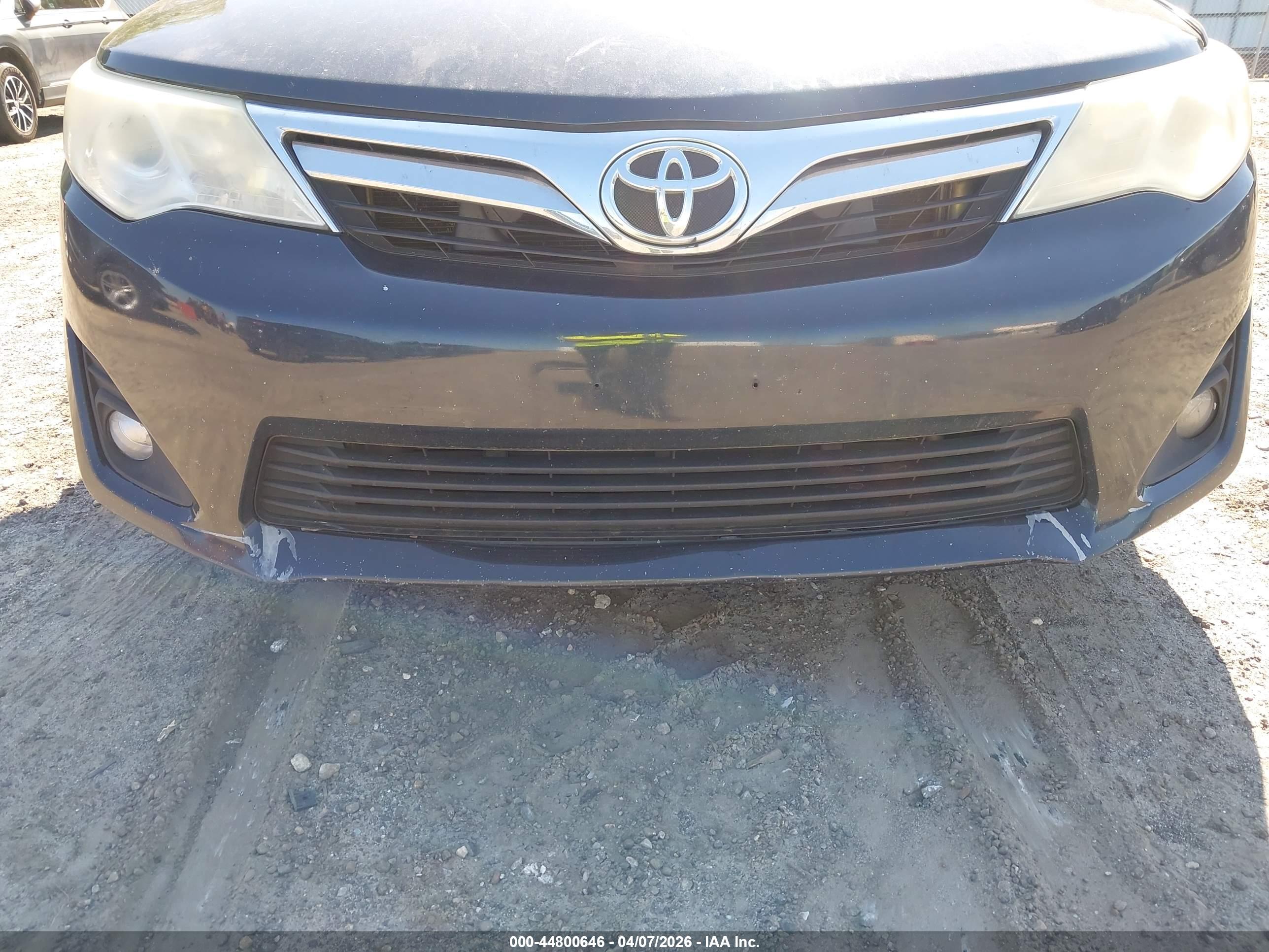 TOYOTA CAMRY image 6