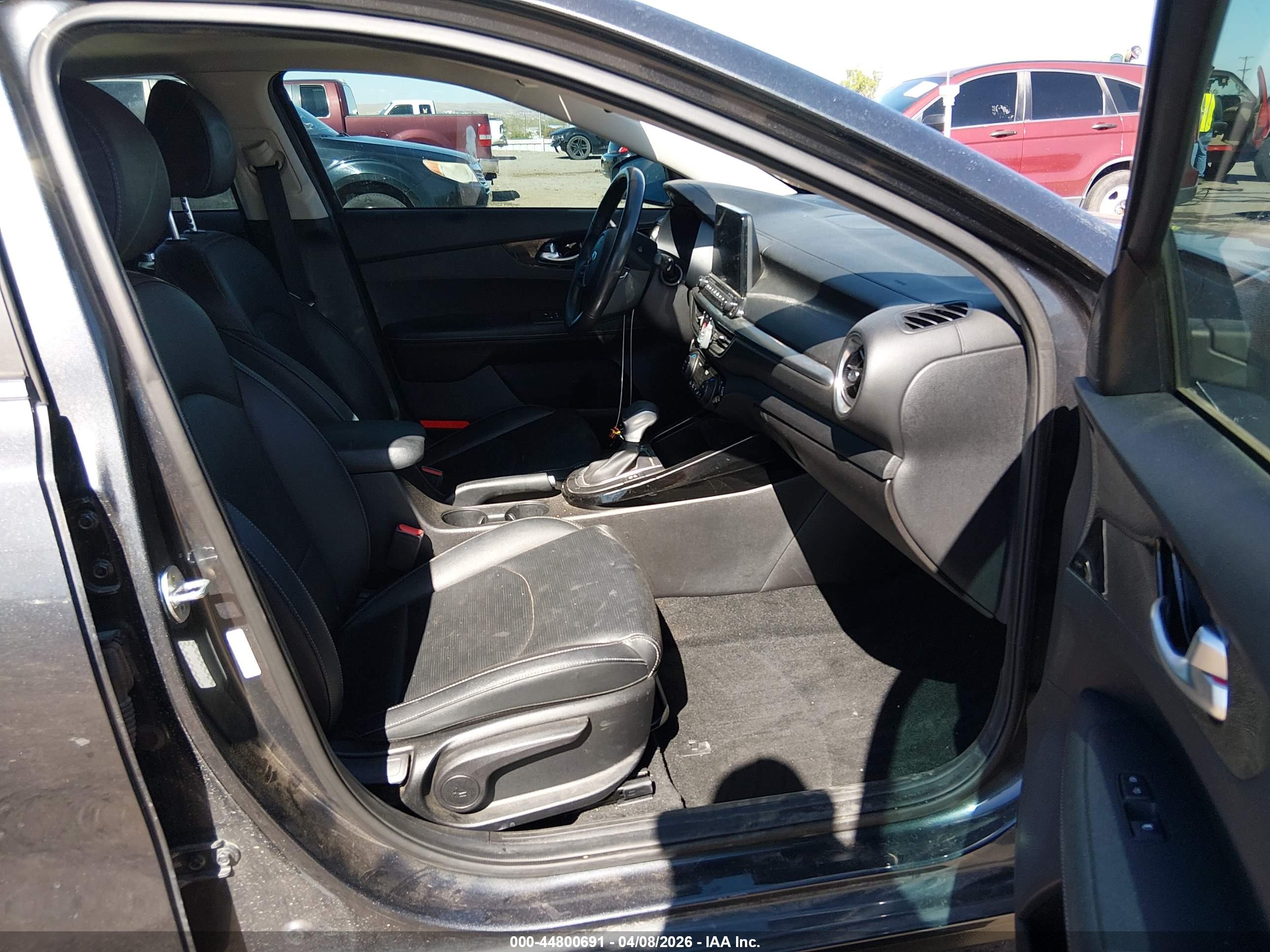 KIA FORTE image 5
